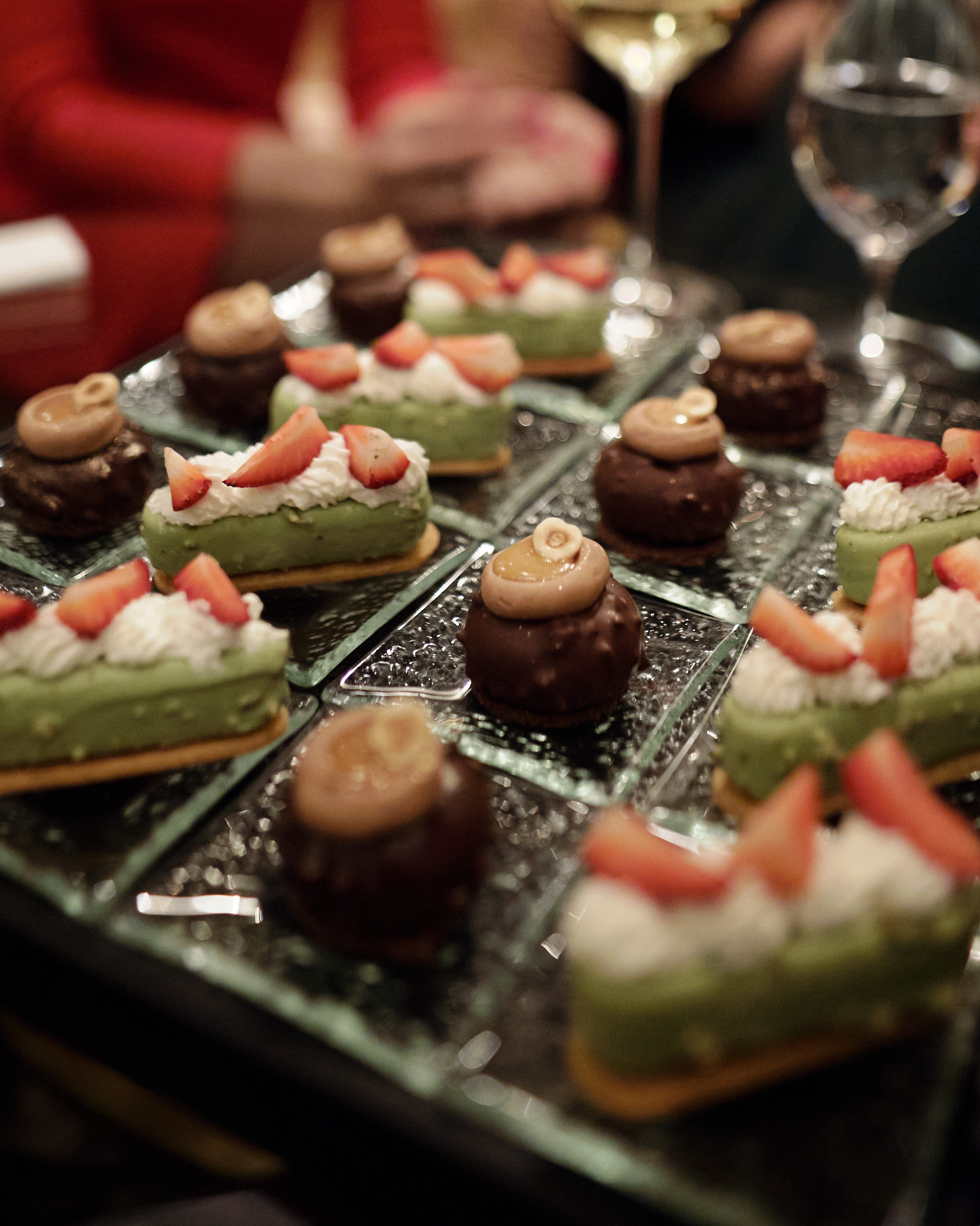 День Рождения. Отель FOUR SEASONS, ресторан Percorso. Коммерческий фотограф Алена Федорова. Санкт-Петербург