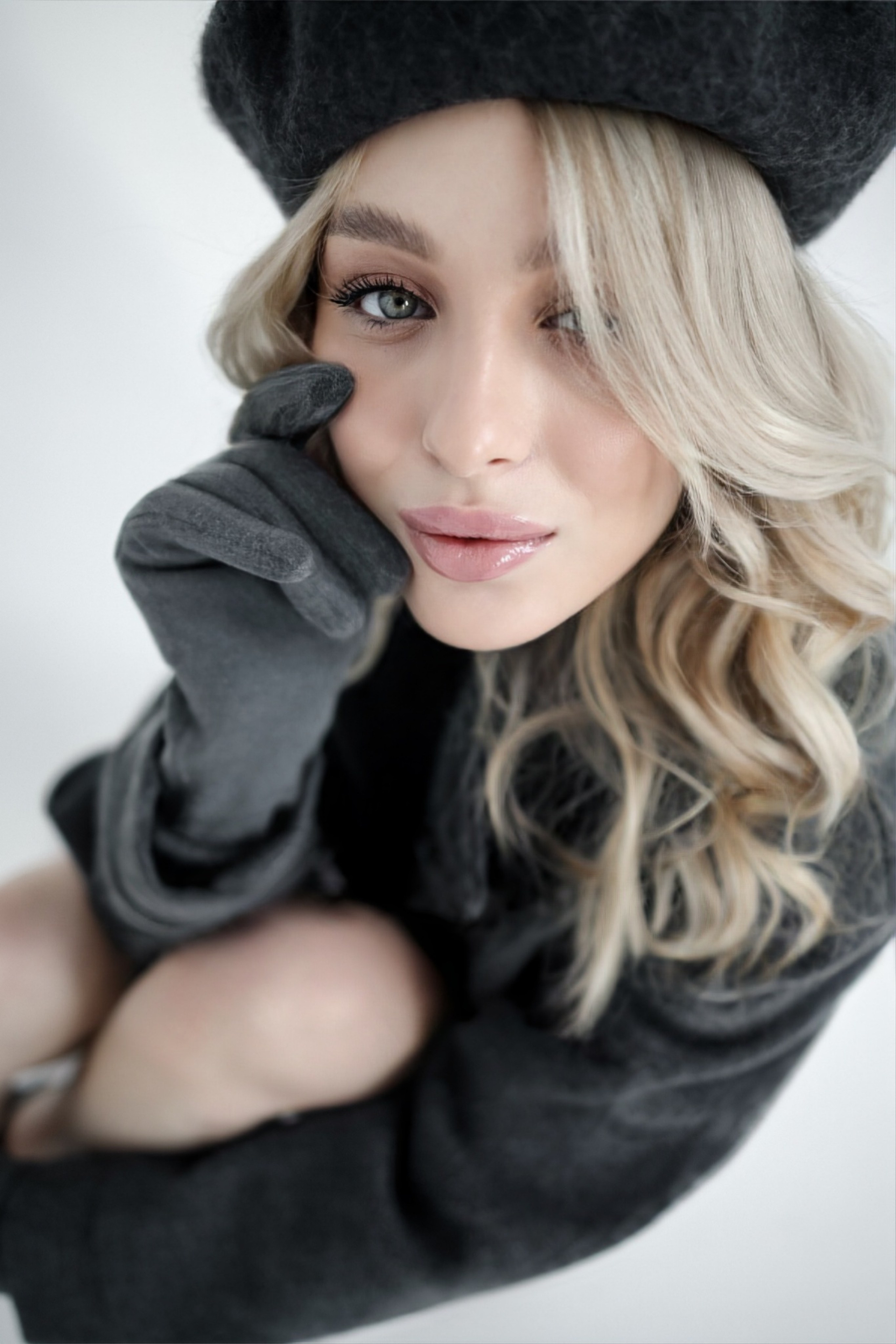 Женский портрет. Главная