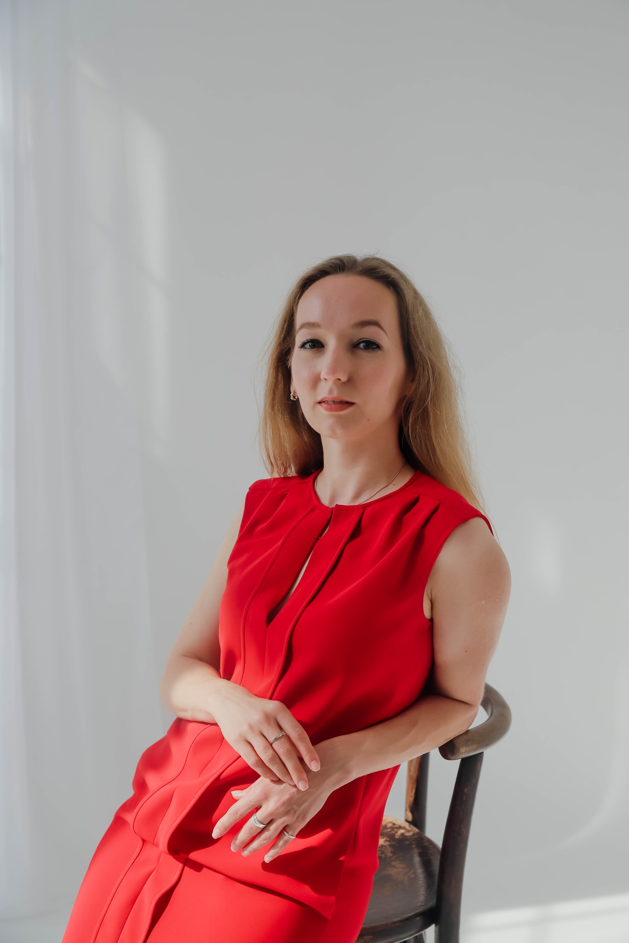 Деловая студийная фотосессия для Алины. Свадебный, семейный, детский фотограф в Сочи Виолетта Александрова