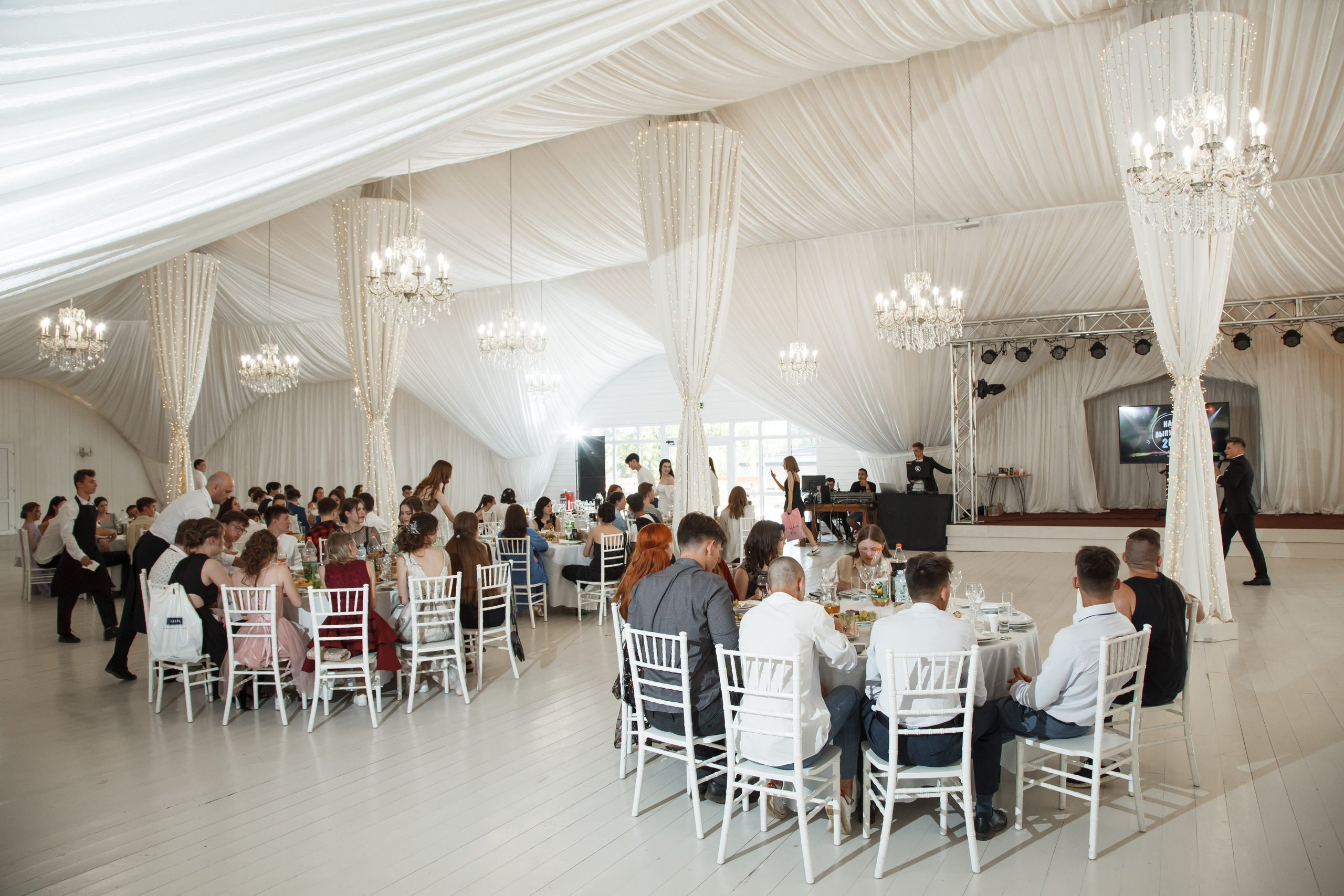 Выпускной, шатер в усадьбе «Гребнево». Свадебный и репортажный фотограф (Москва, Королев и другие)