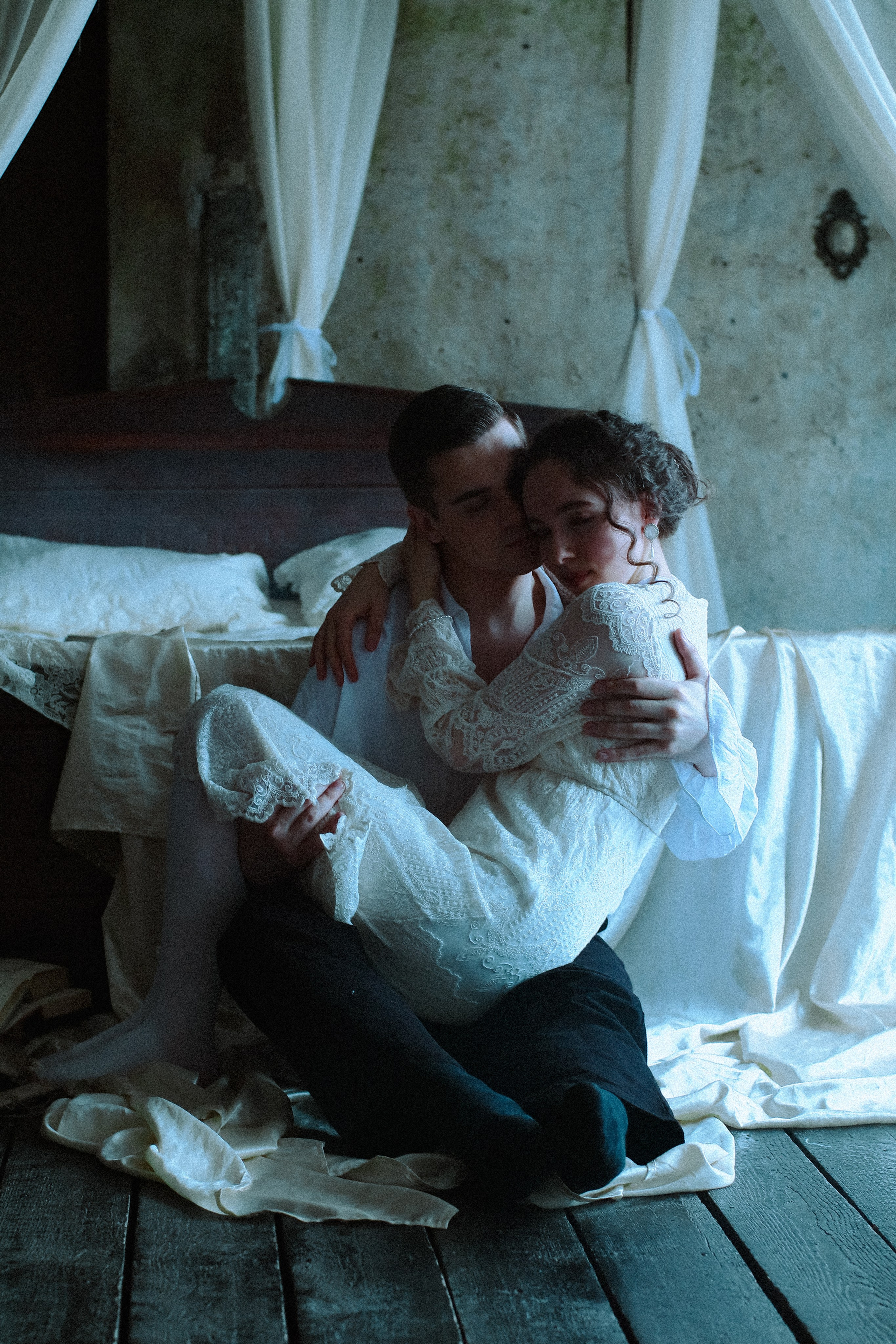 Каренина и Вронский. Фотограф и видеограф Анастасия Витюкова | Екатеринбург