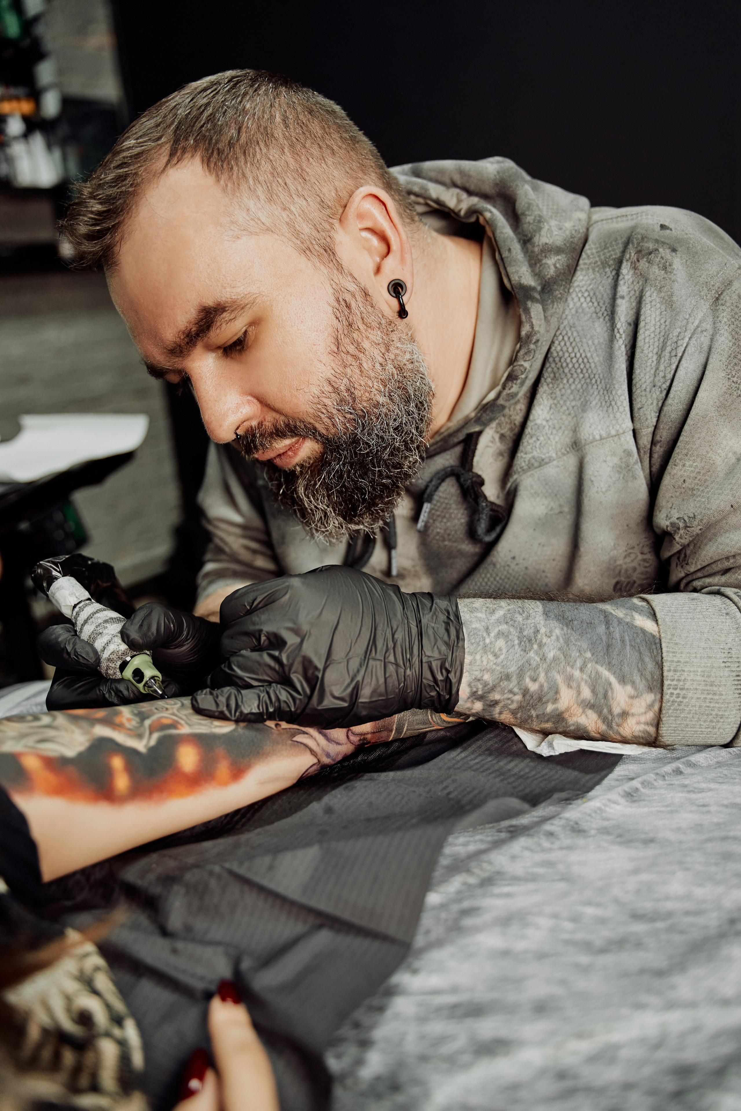 Тату-мастер. Фотограф Москва Арина Клокова