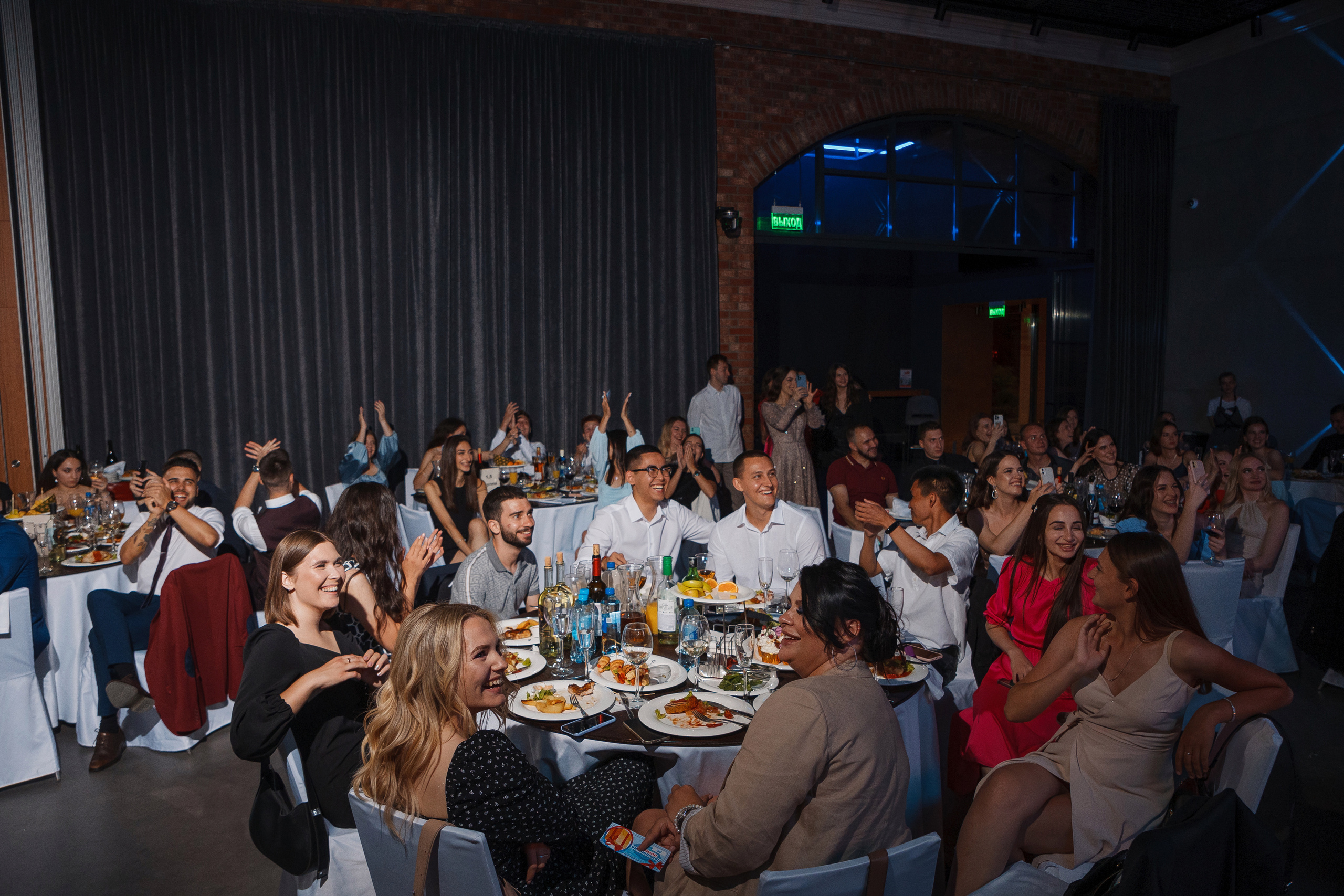 Выпускной вечер стоматологического факультета ВолГМУ. Свадебный и репортажный фотограф в Волгограде Антон Сидоренко