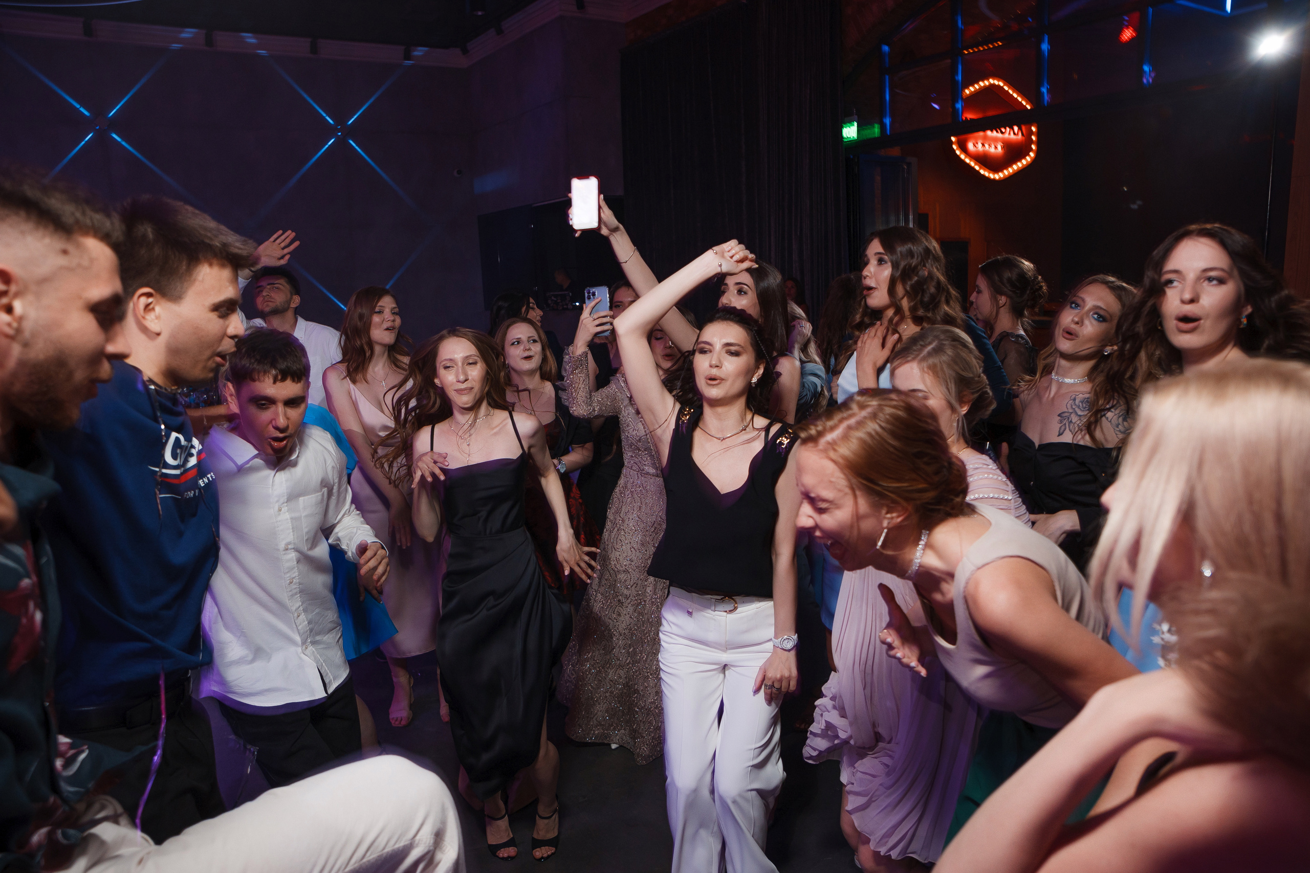 Выпускной вечер стоматологического факультета ВолГМУ. Свадебный и репортажный фотограф в Волгограде Антон Сидоренко