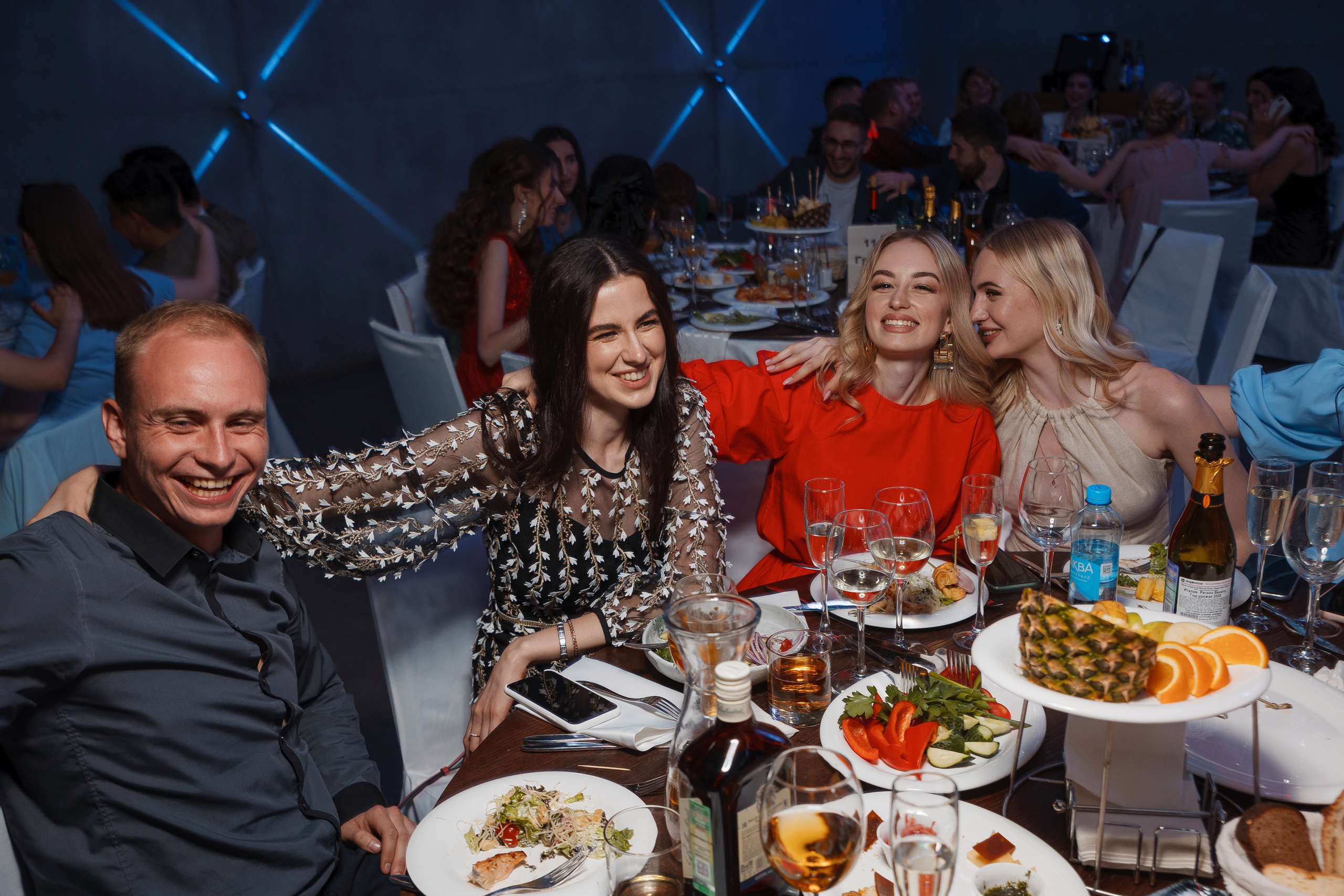 Выпускной вечер стоматологического факультета ВолГМУ. Свадебный и репортажный фотограф в Волгограде Антон Сидоренко