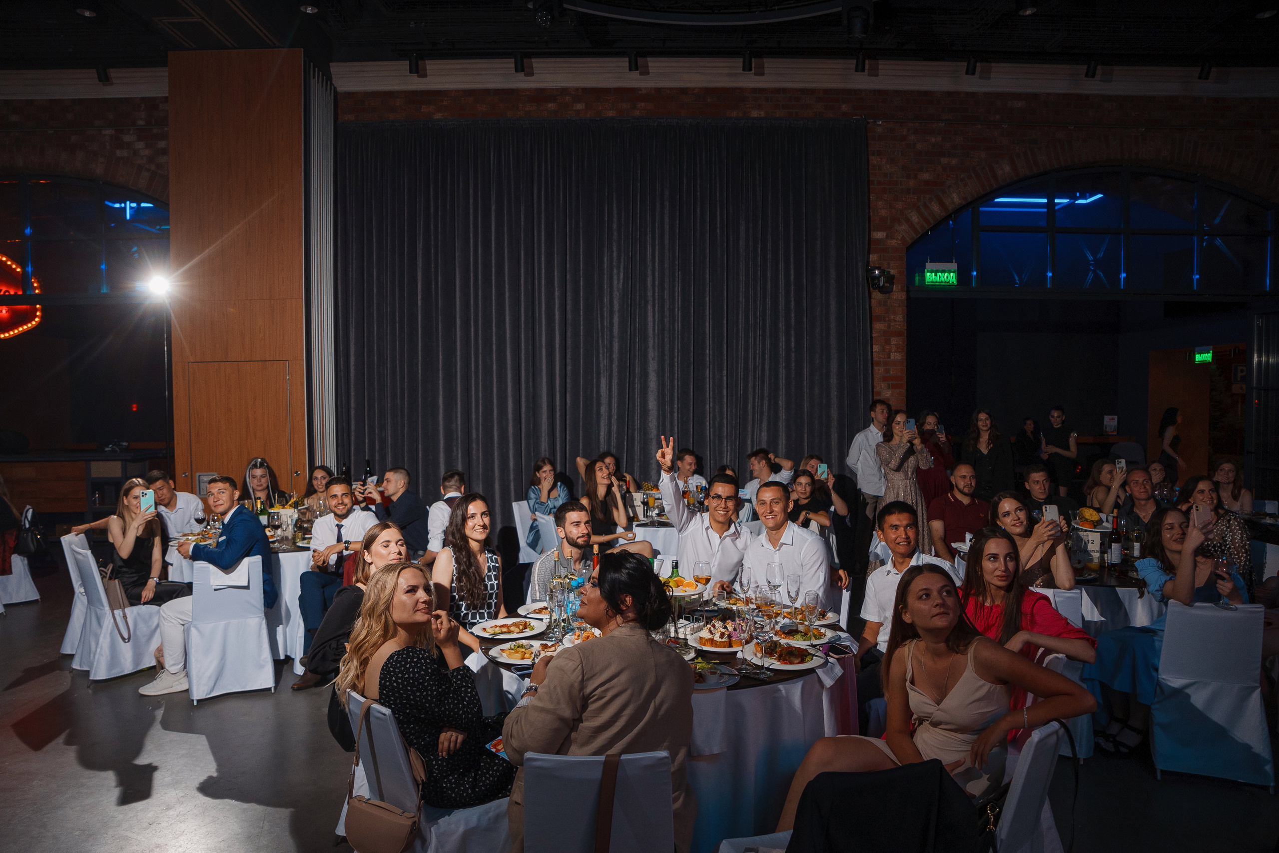 Выпускной вечер стоматологического факультета ВолГМУ. Свадебный и репортажный фотограф в Волгограде Антон Сидоренко