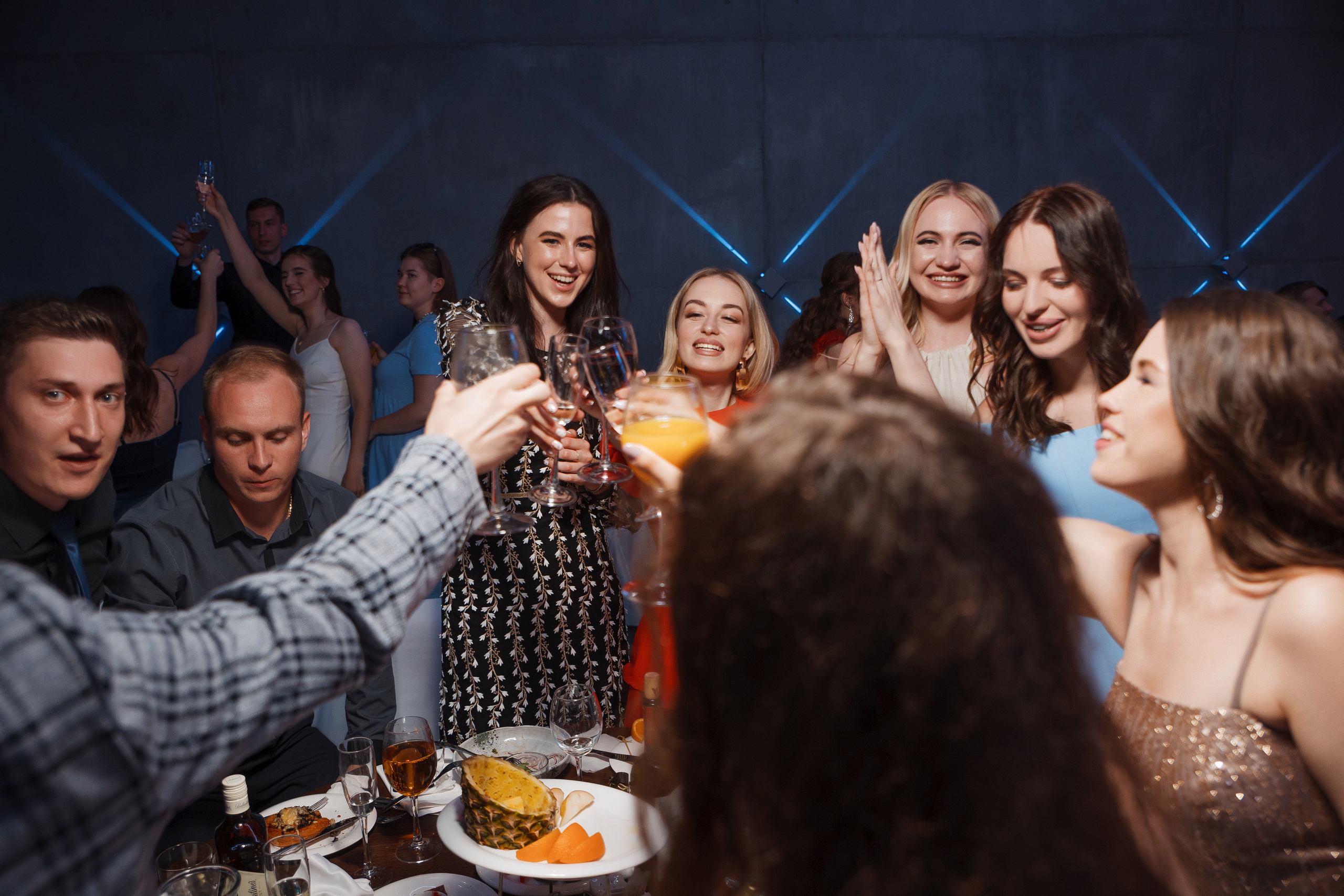 Выпускной вечер стоматологического факультета ВолГМУ. Свадебный и репортажный фотограф в Волгограде Антон Сидоренко