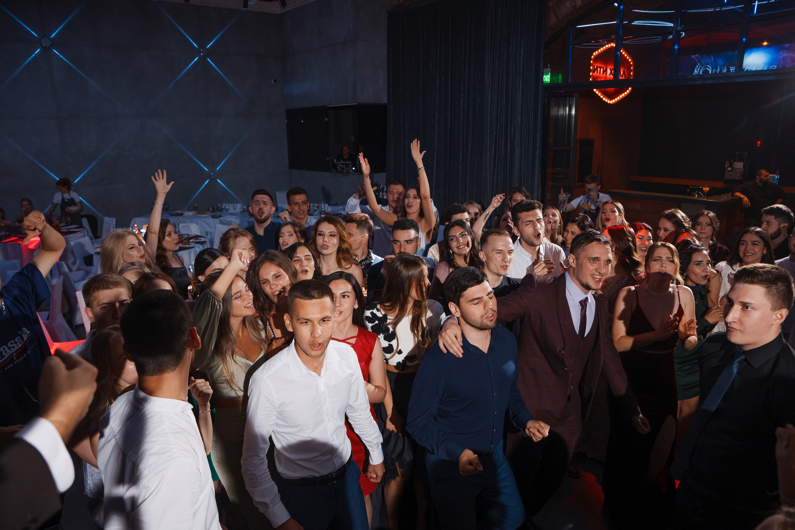 Выпускной вечер стоматологического факультета ВолГМУ. Свадебный и репортажный фотограф в Волгограде Антон Сидоренко