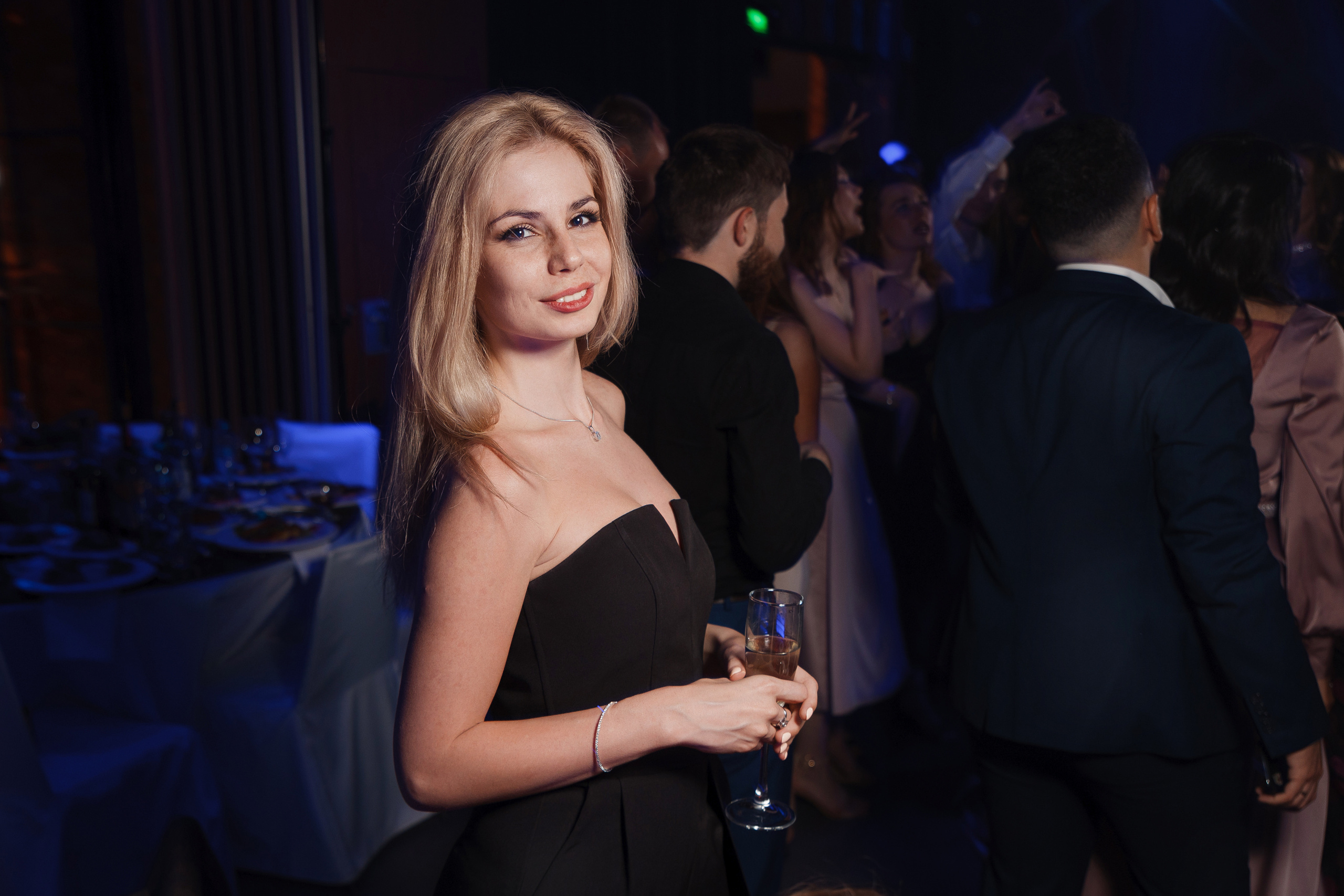 Выпускной вечер стоматологического факультета ВолГМУ. Свадебный и репортажный фотограф в Волгограде Антон Сидоренко