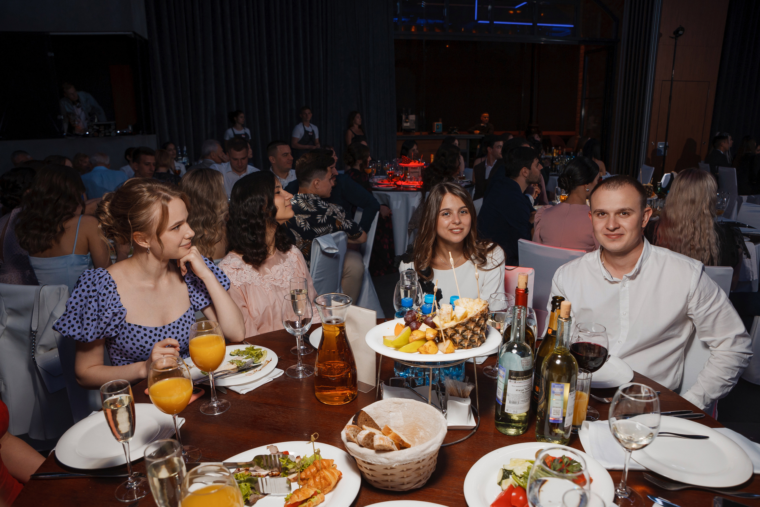 Выпускной вечер стоматологического факультета ВолГМУ. Свадебный и репортажный фотограф в Волгограде Антон Сидоренко