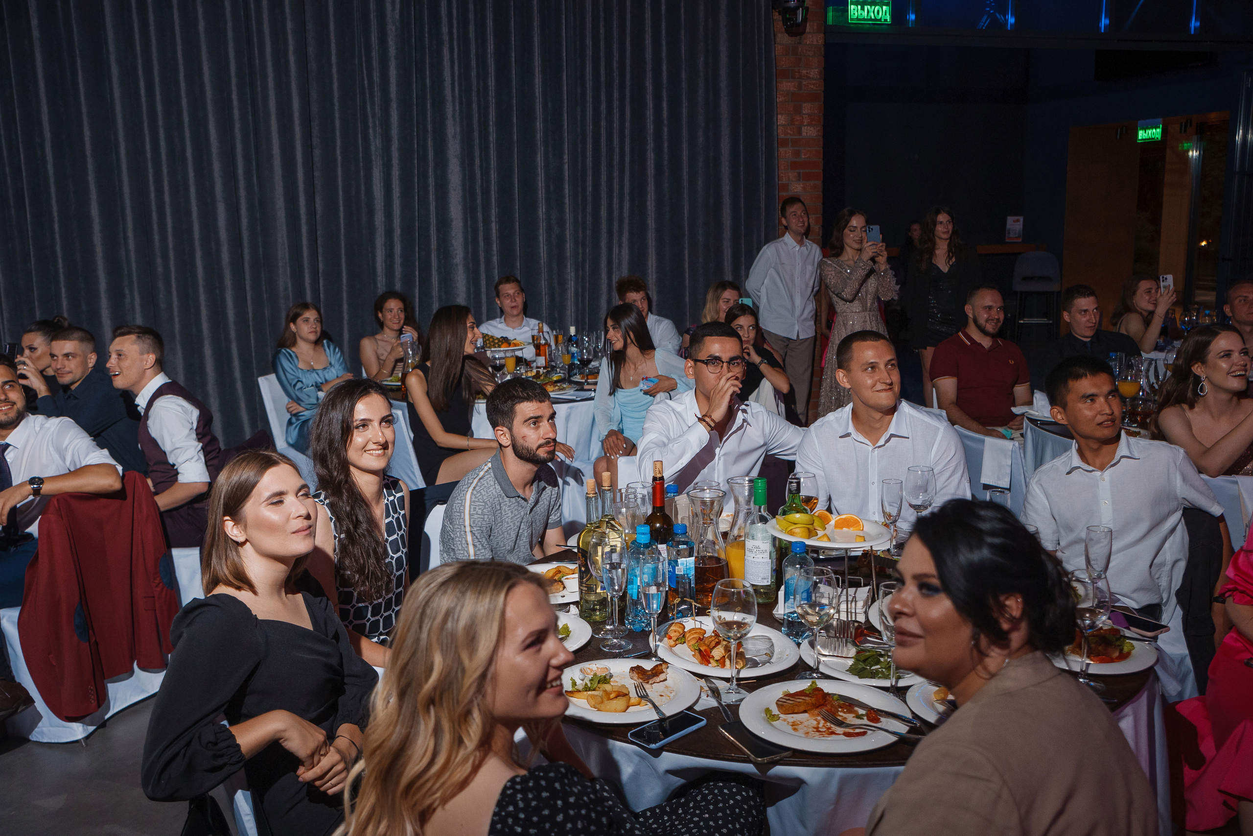 Выпускной вечер стоматологического факультета ВолГМУ. Свадебный и репортажный фотограф в Волгограде Антон Сидоренко