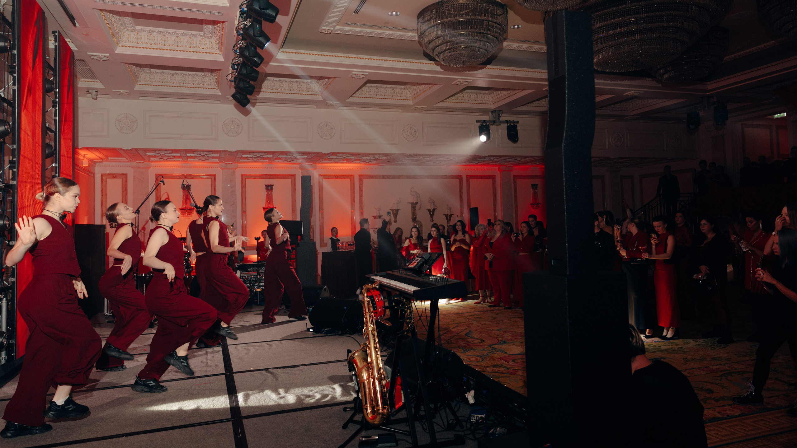 Red ball. Свадебный фотограф в Санкт-Петербурге и Москве Андрей Чернов