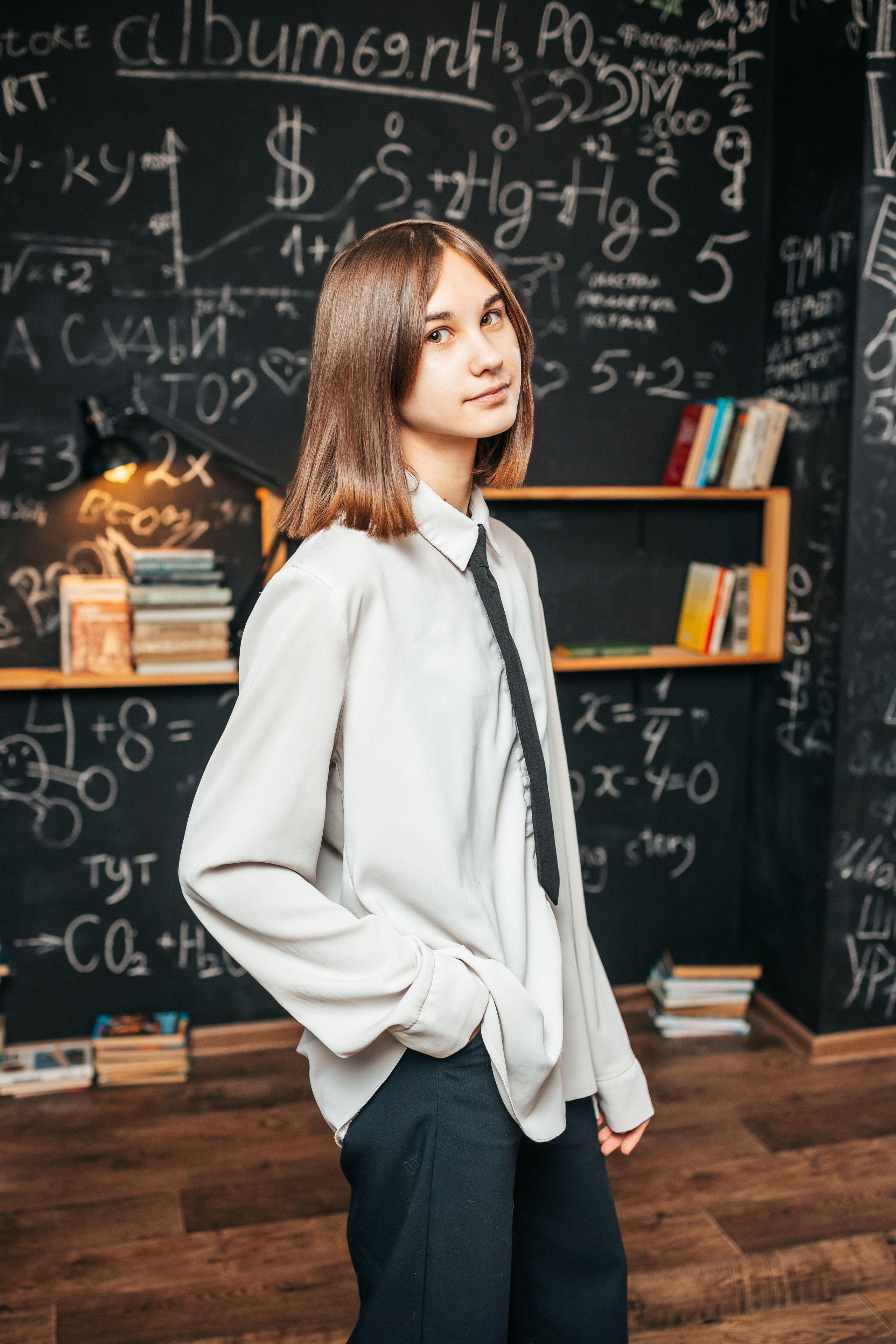 Студия школьной фотографии. Фотостудия выпускных альбомов в Твери. Студия школьной фотографии в Твери. Выпускные альбомы в Твери