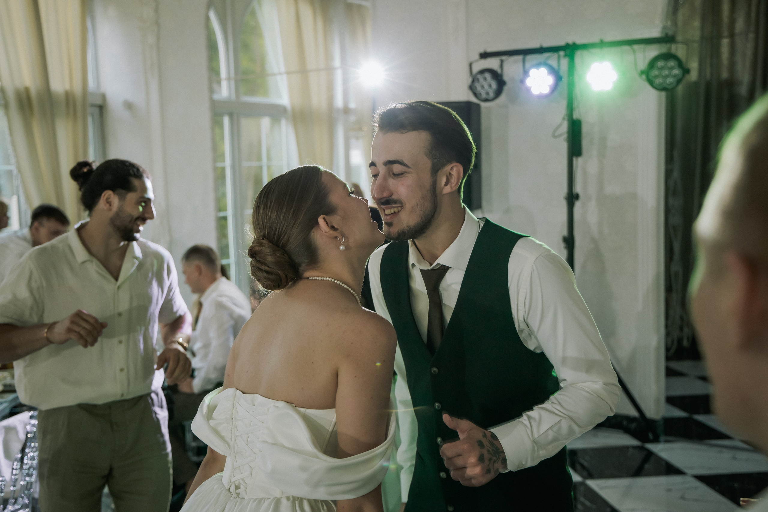 Свадебный день Лины и Роберта. Свадебная фотография. Арина Рубах