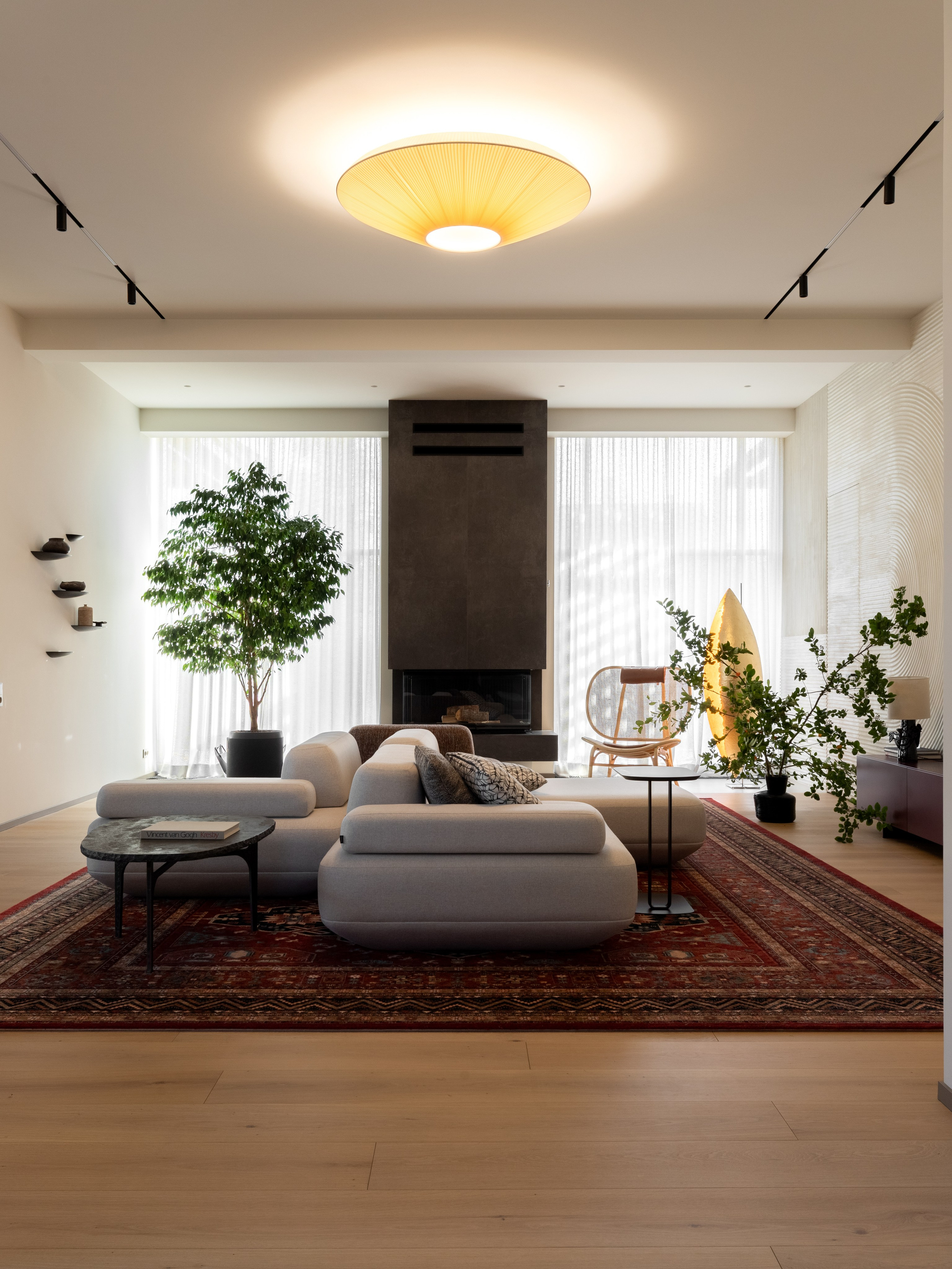 Съемка дома в Петергофе для BRIGHT BURO. Интерьерный фотограф в Санкт-Петербурге Ксения Сорокина