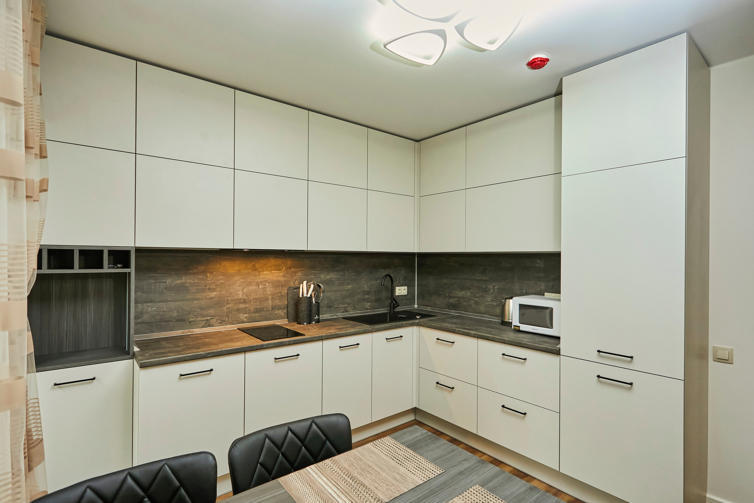 фотосъемка интерьеров гостиницпрофессиональный фотограф отелейпродающие фото для яндекса островок Островок, Суточно.ру, Твил, Отелло, Яндекс.Путешествия, Travelata , Hotellook фотограф для отеляинтерьерная съемка номеровфотосъемка апартаментоврекламное фото гостиниц