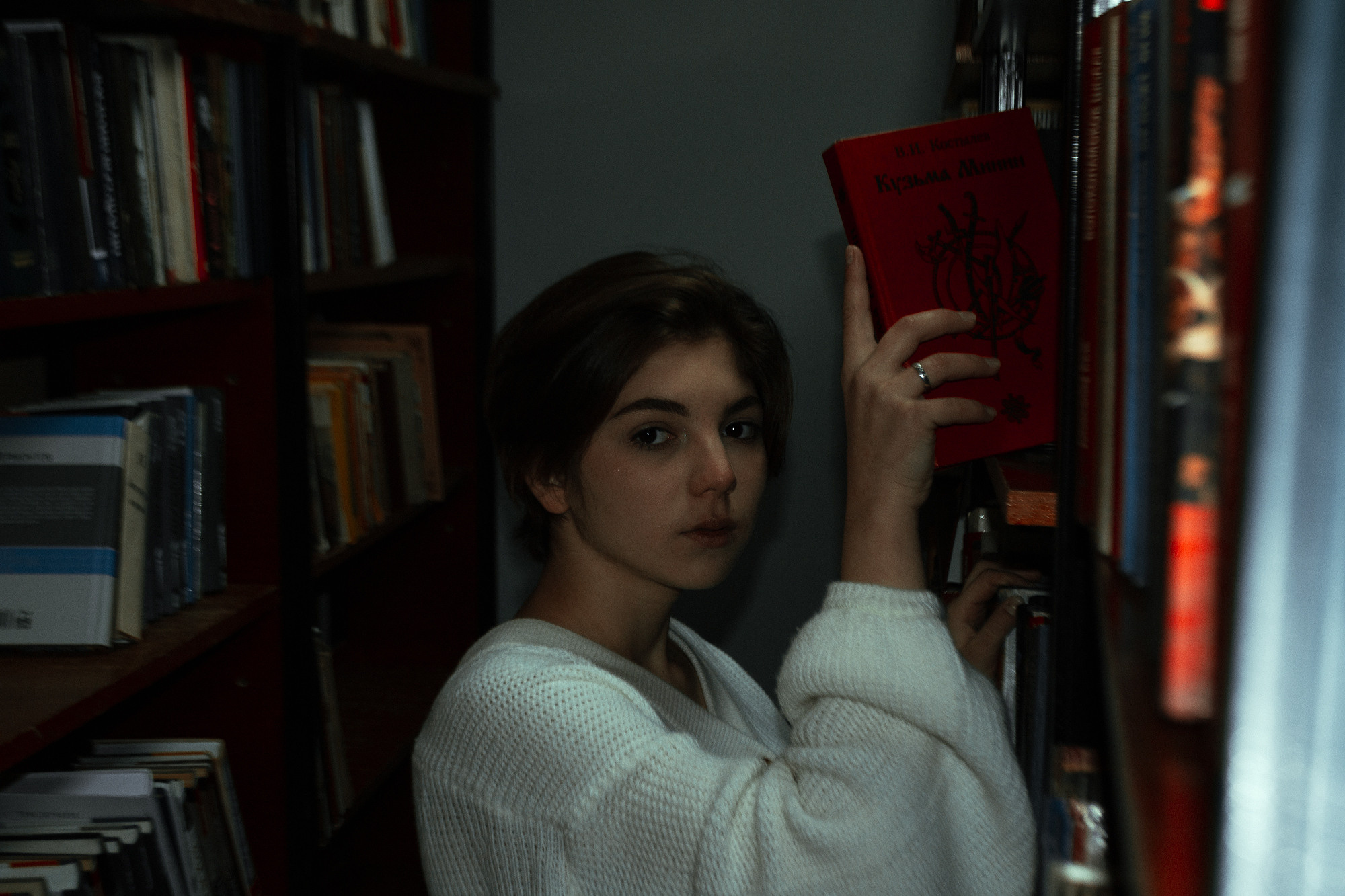 Лучшее место для хорошей фотосессии — Библиотека :). Design by — фото, обучение, портфолио. Фотограф Рязань