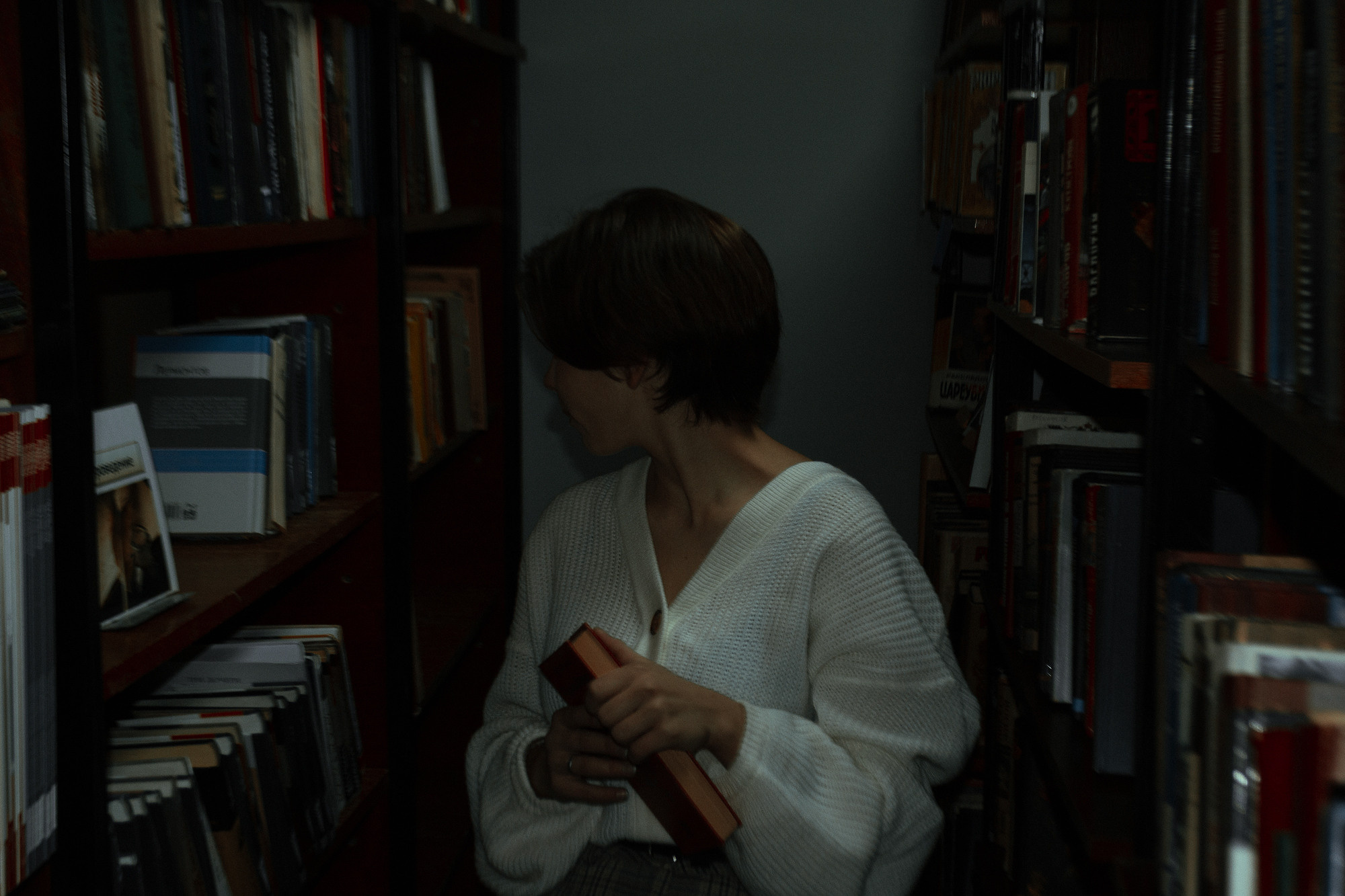 Лучшее место для хорошей фотосессии — Библиотека :). Design by — фото, обучение, портфолио. Фотограф Рязань