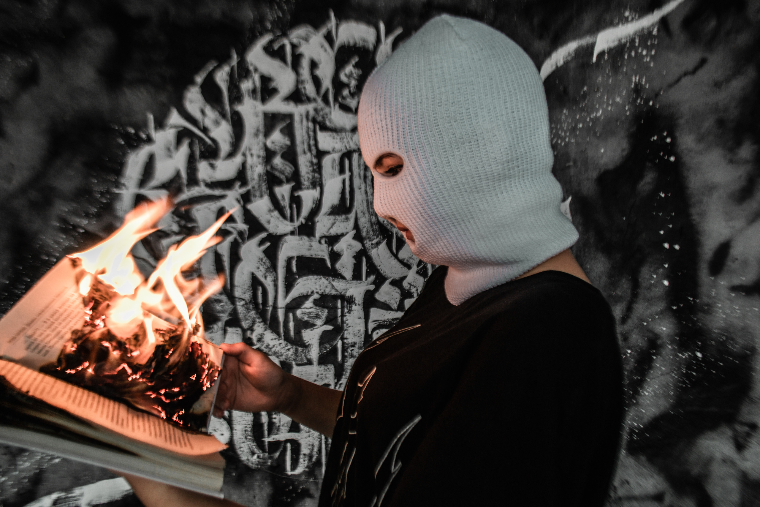 У НЕГО НОЖ?!. Design by — фото, обучение, портфолио. Фотограф Рязань