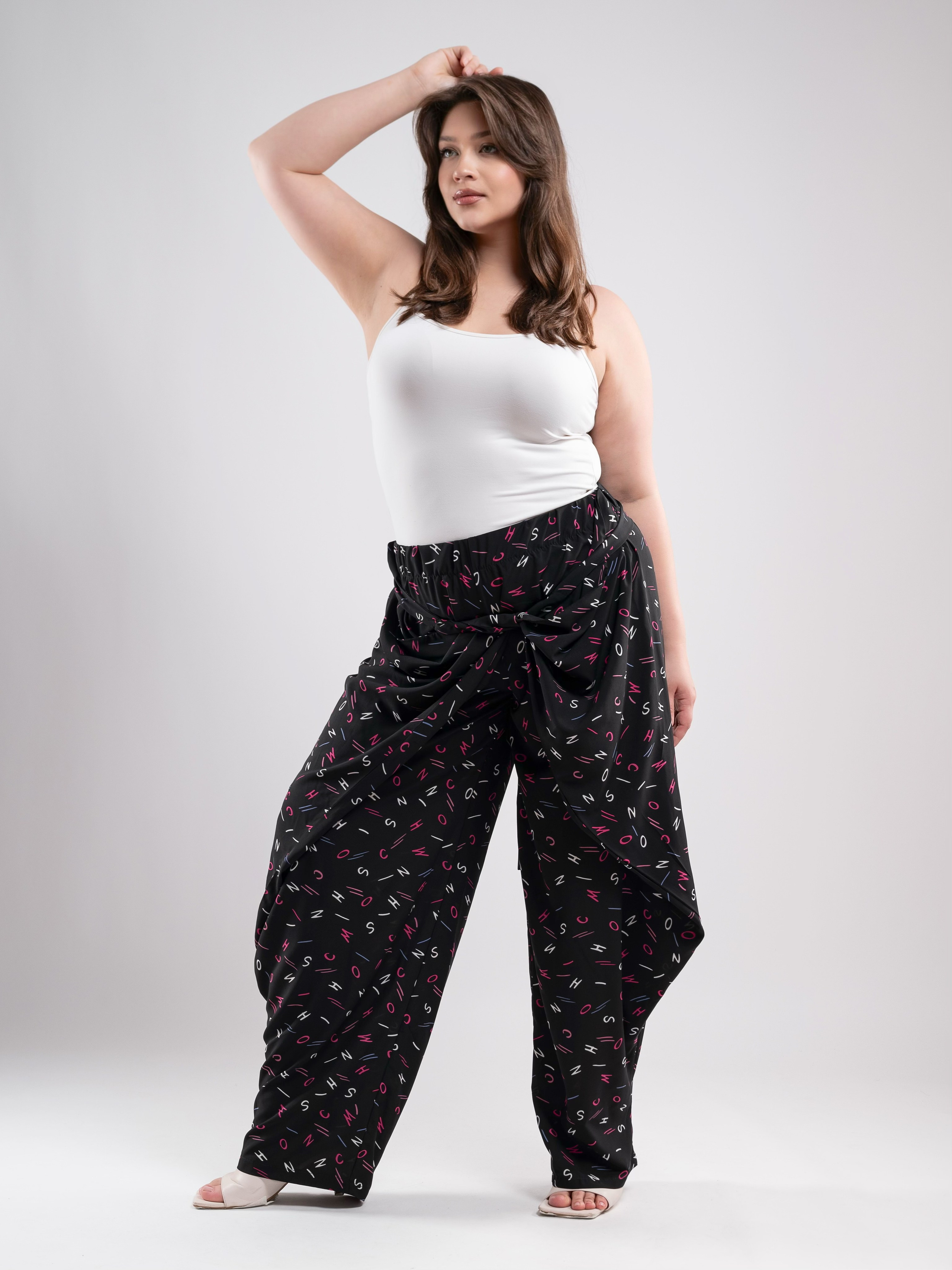 Брюки трансформеры. Предметный фотограф, фото для маркетплейсов Пятигорск, КМВ