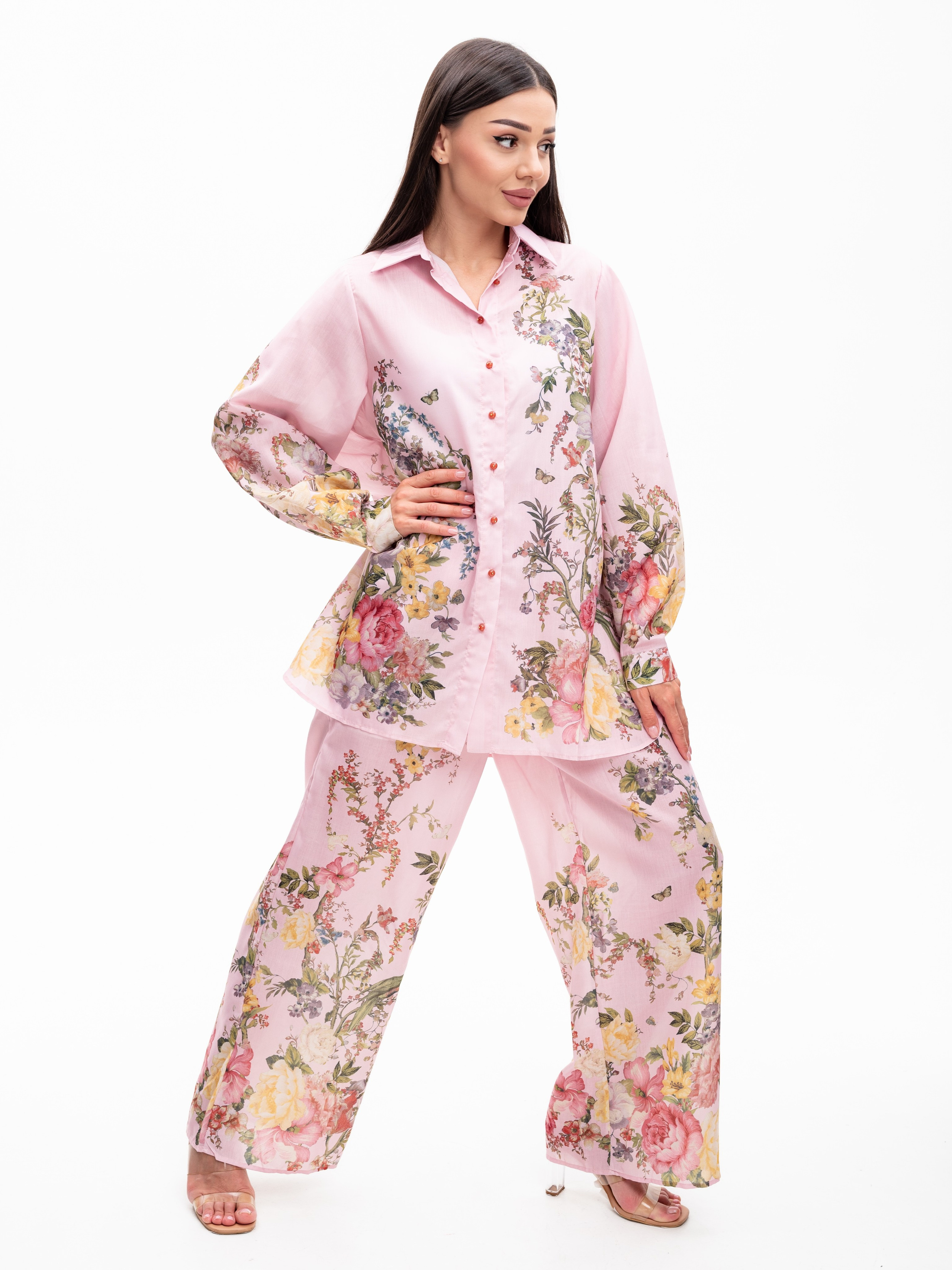 Костюмы и джемпера. Предметный фотограф, фото для маркетплейсов Пятигорск, КМВ