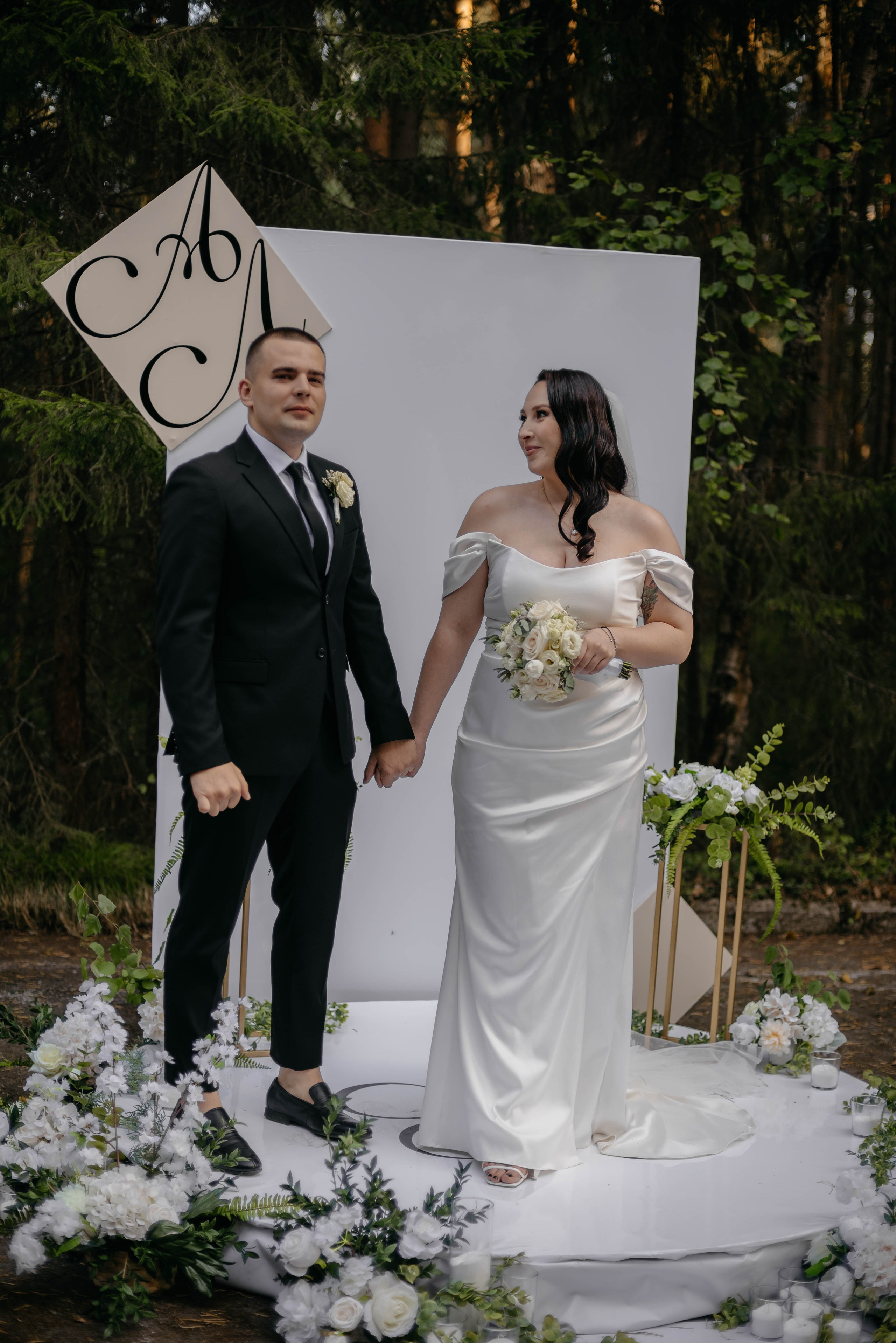 Александр и Людмила. Свадебный организатор координатор Екатеринбург Серов Дарья Окишева