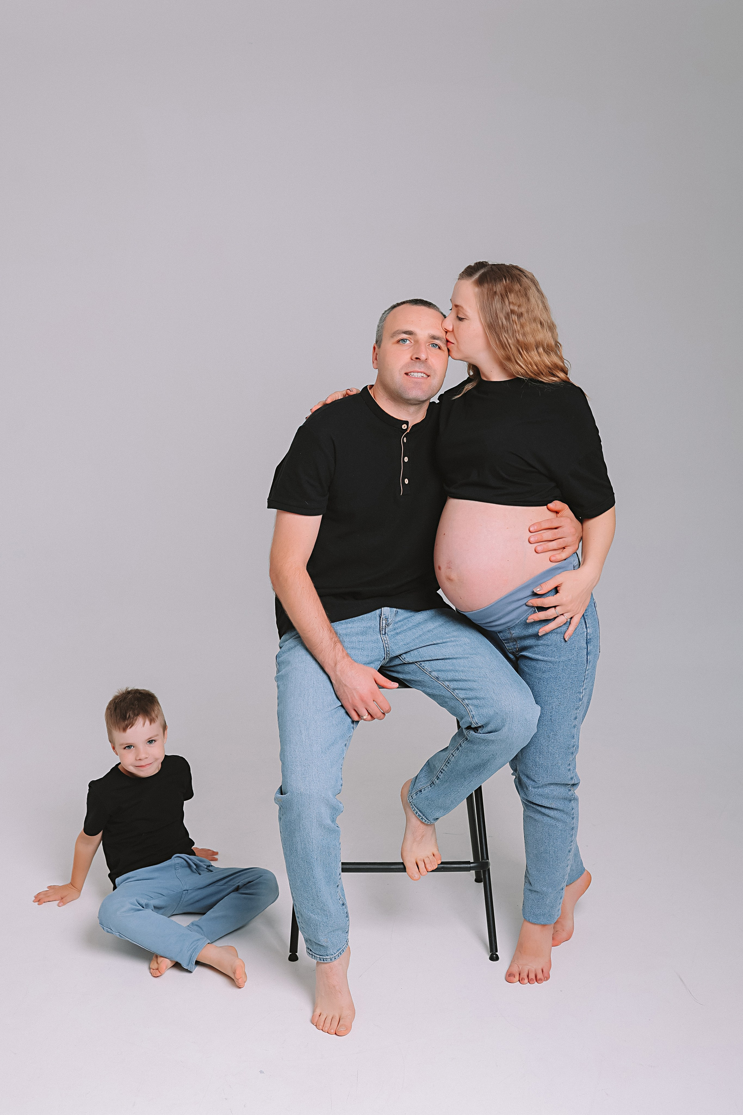 Фататум циклорама и зал. Семейный фотограф Тюмень, фотограф на роды Салмина Мария