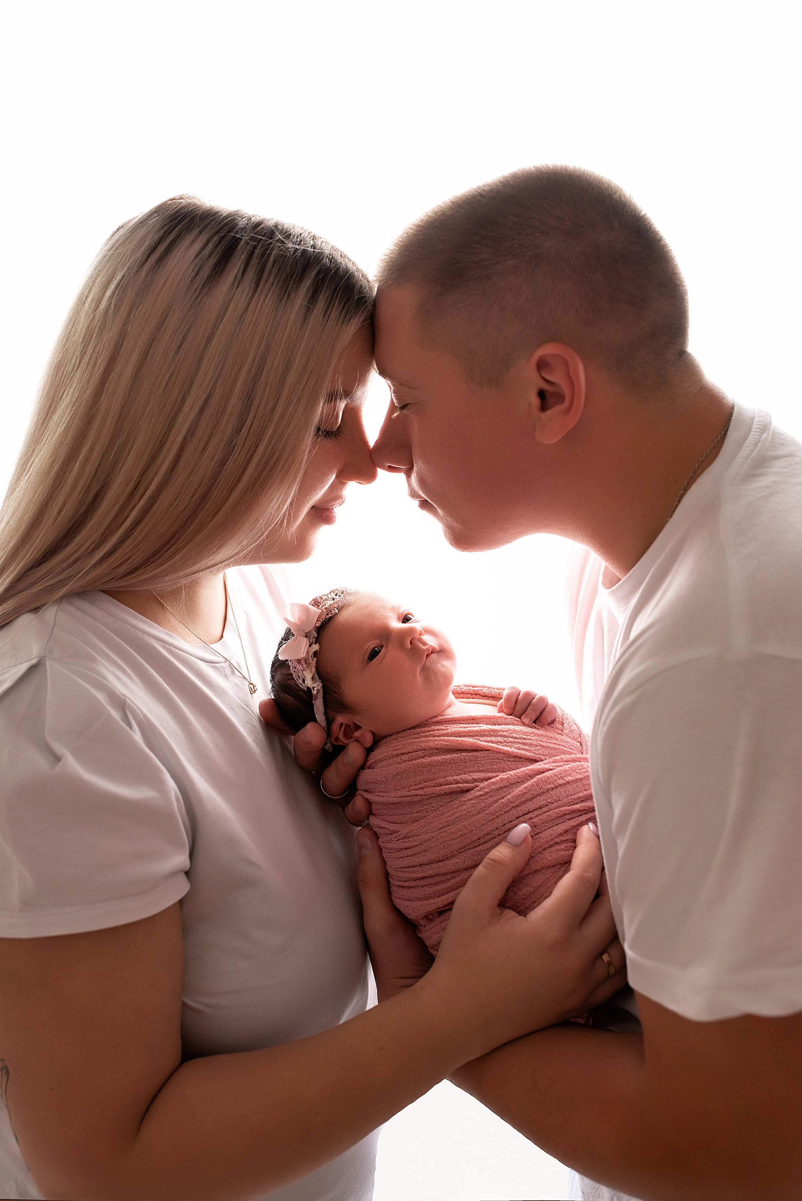 Новорождённые девочки. Детский фотограф новорождённых в Минске Боровик Екатерина