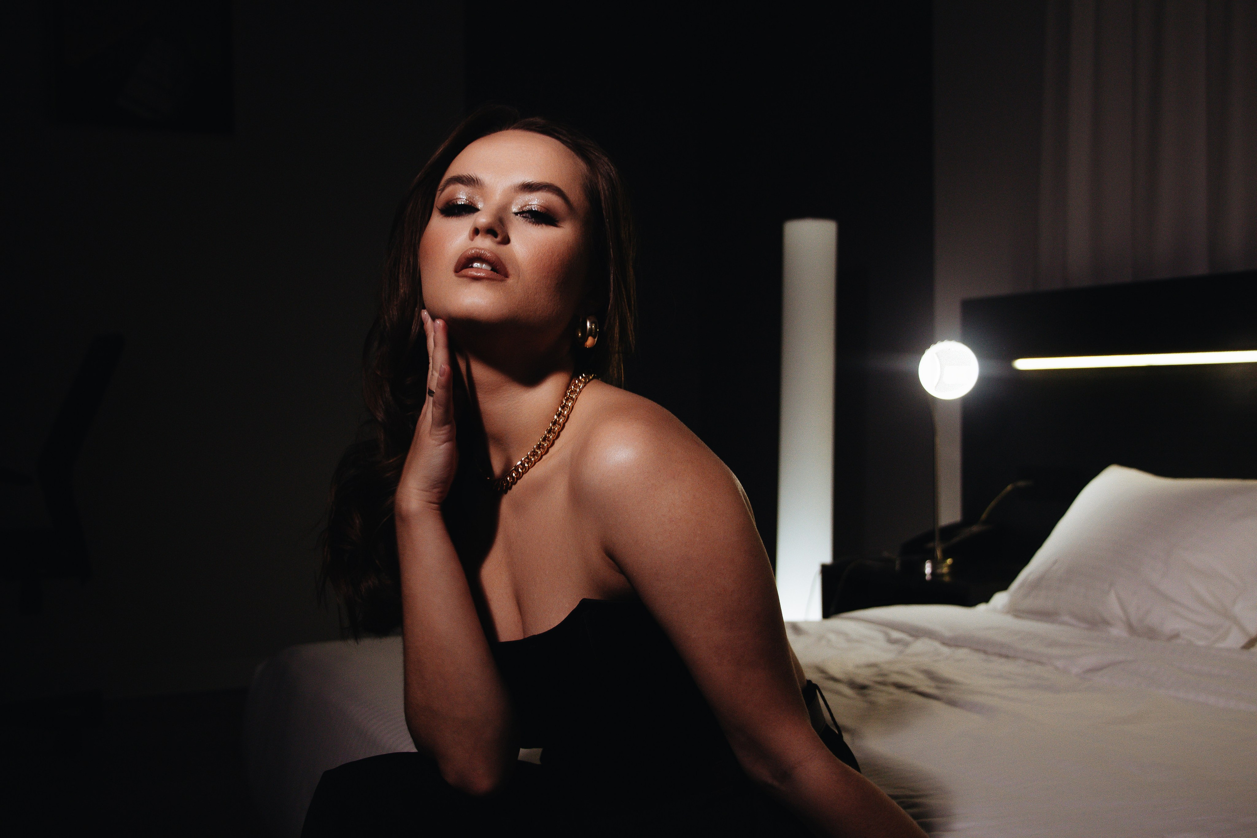 Алёна. Фотосессия в отеле. Фотограф в Екатеринбурге Пойгина Елена