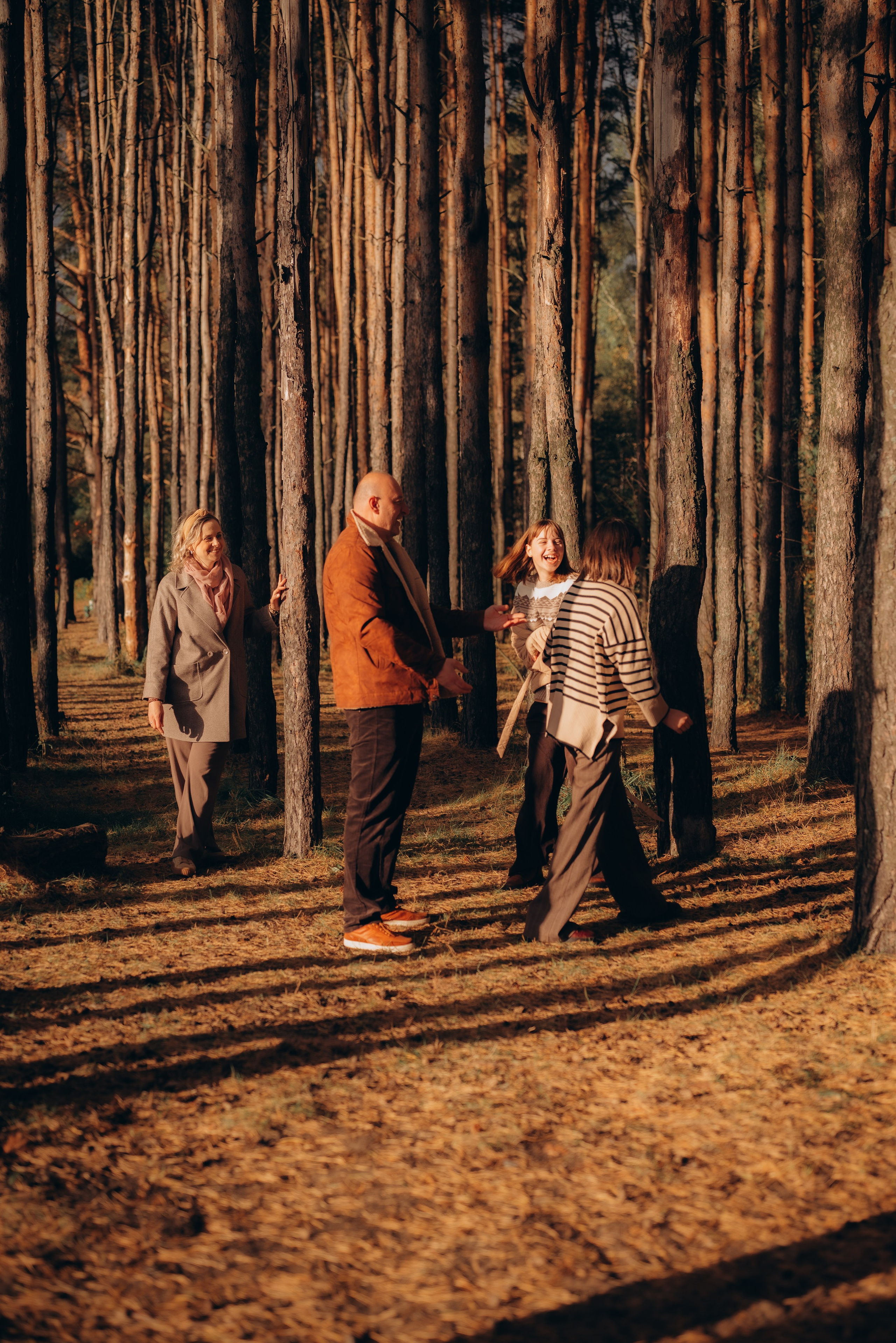 Катя, Максим, Олеся, Алёна, Ксюша и Серёжа. Семейный фотограф в Москве Дарья Пузикова