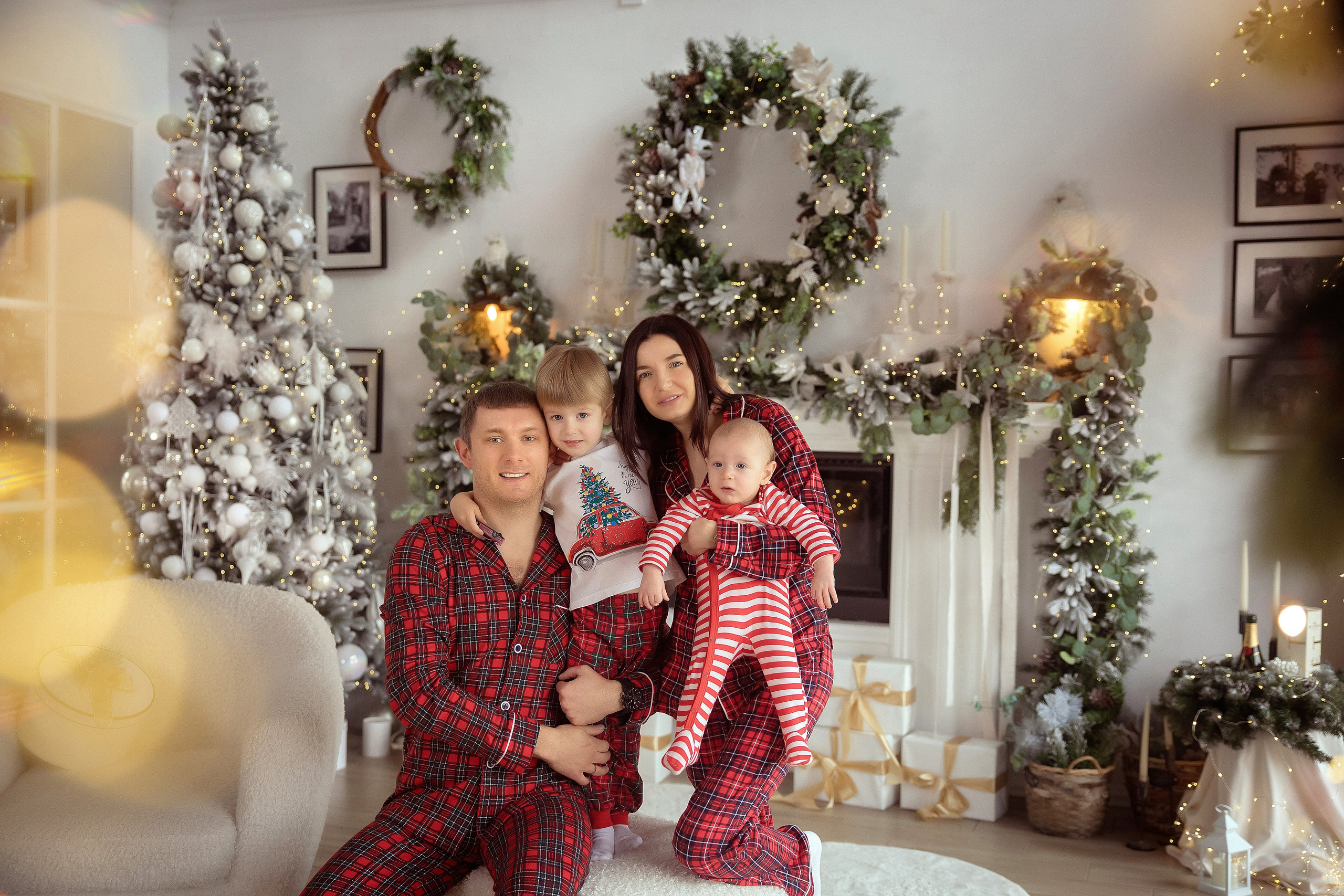 Максим, Ирина, Сёма и Захар. Фотограф на крещение и венчание