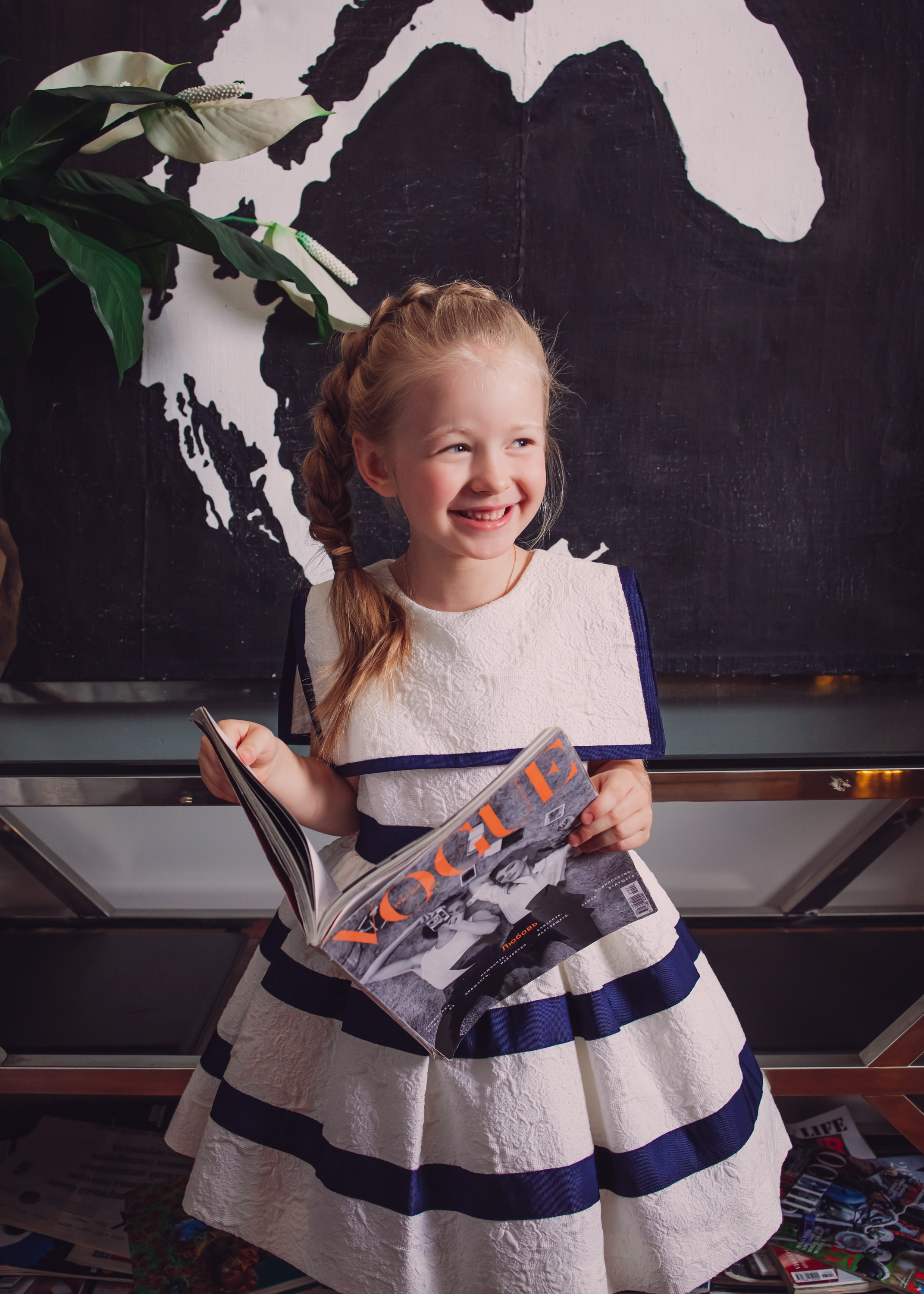 Новогодняя съемка в студии Алеси Марии. Агенство фотографов под любой запрос. Москва