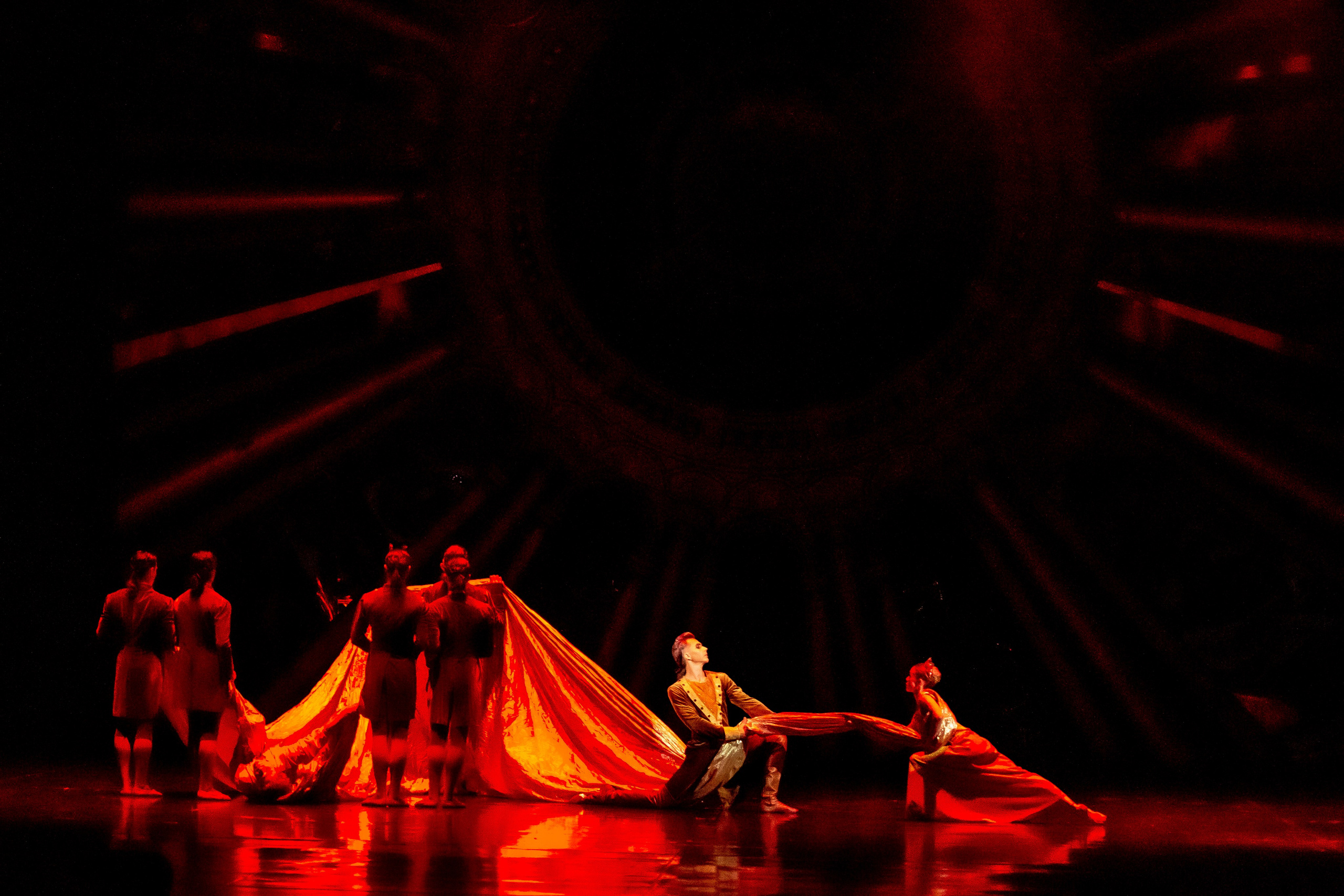 Русский Гамлет спектакль премьера Марийского театра оперы и балета в Зимнем театре г. Сочи. Фотограф в Сочи Юрий Шептаев