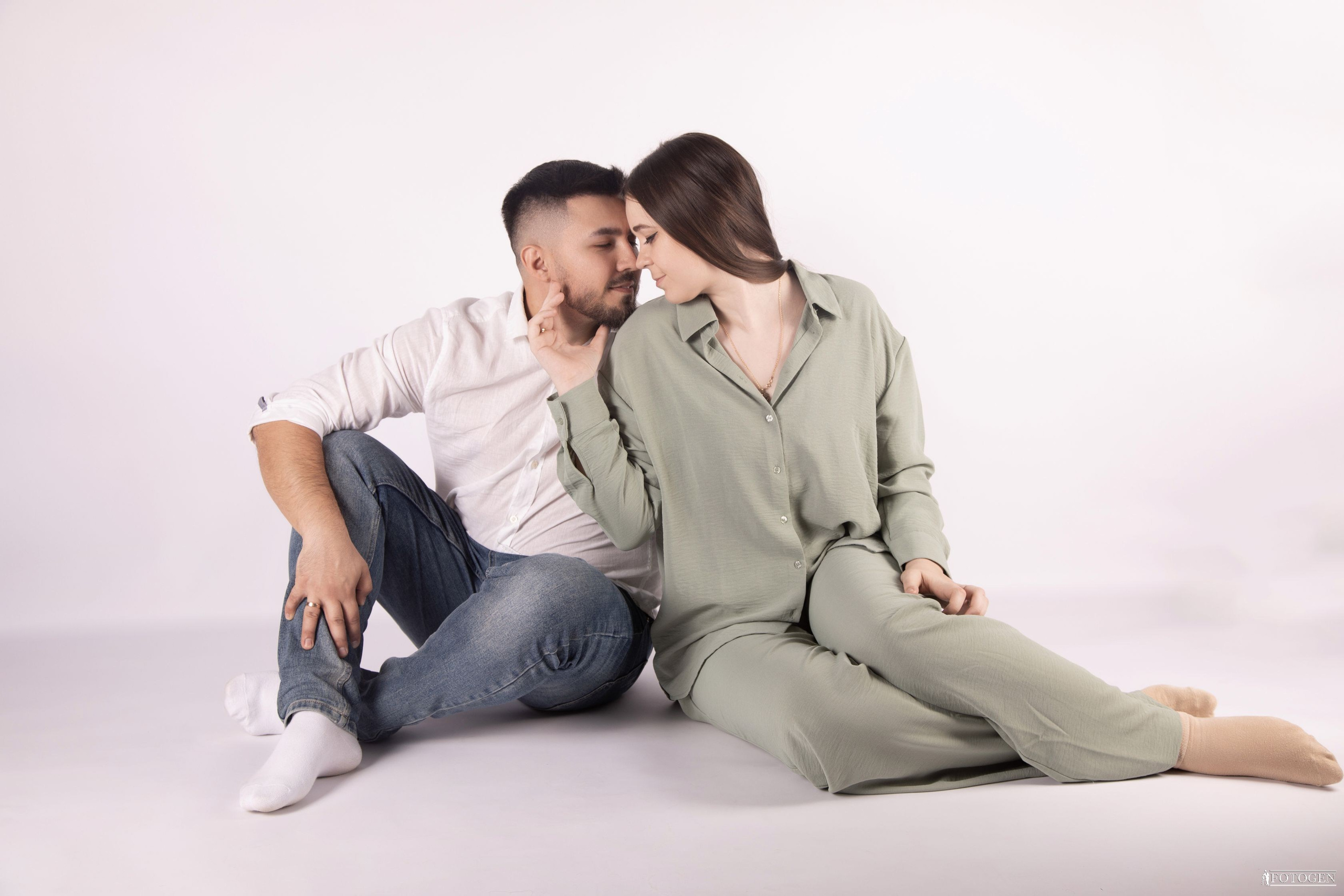 Пять Лет Любви: Юбилейные фотосессии. Интерьерная фотостудия FOTOGEN г. Краснодар