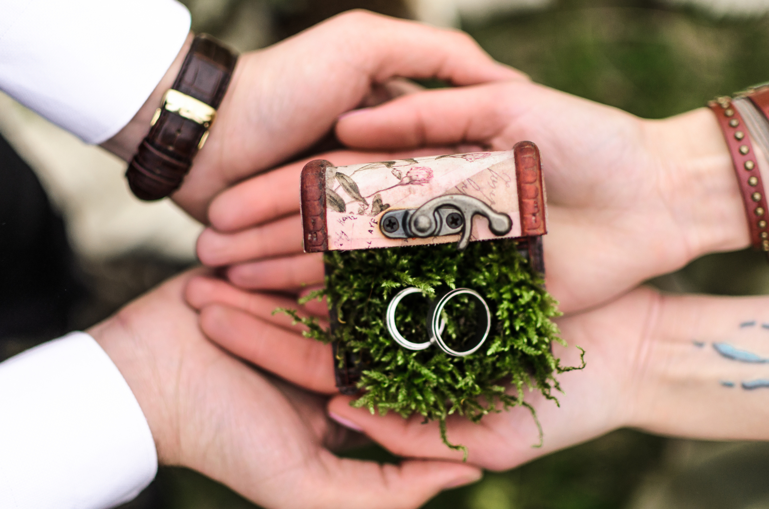 Свадебная фотосессия в горах. Выездная регистрация в тумане. Очаровате. Фотограф Ольга Дзюба. Фототерапия как зеркало души. КМВ