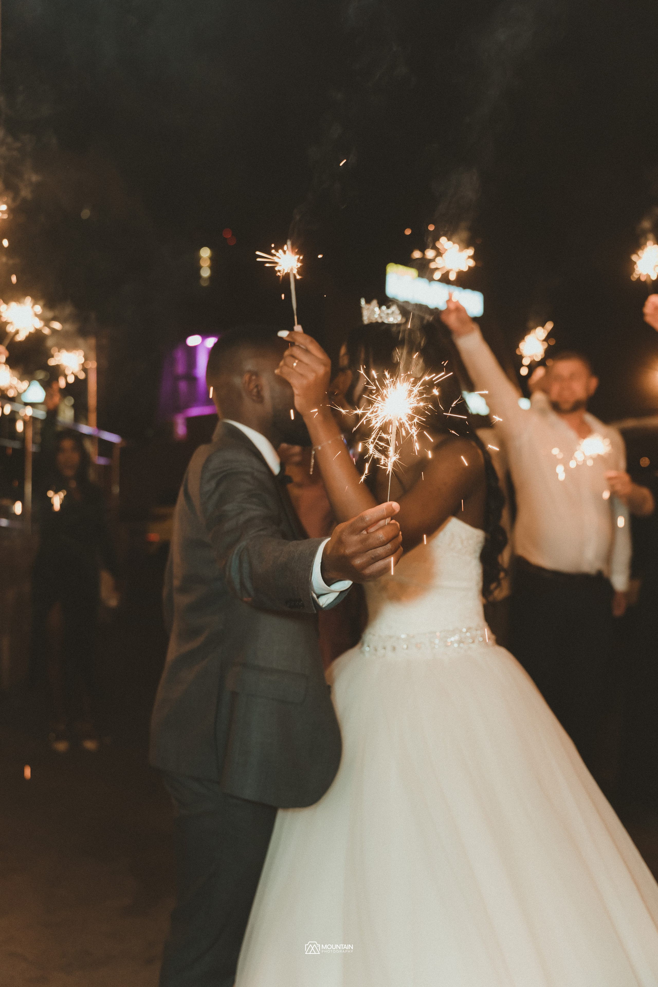 Synthia and Jospin Part 2. Я занимаюсь событийной, свадебной, товарной, студийной… фотографией