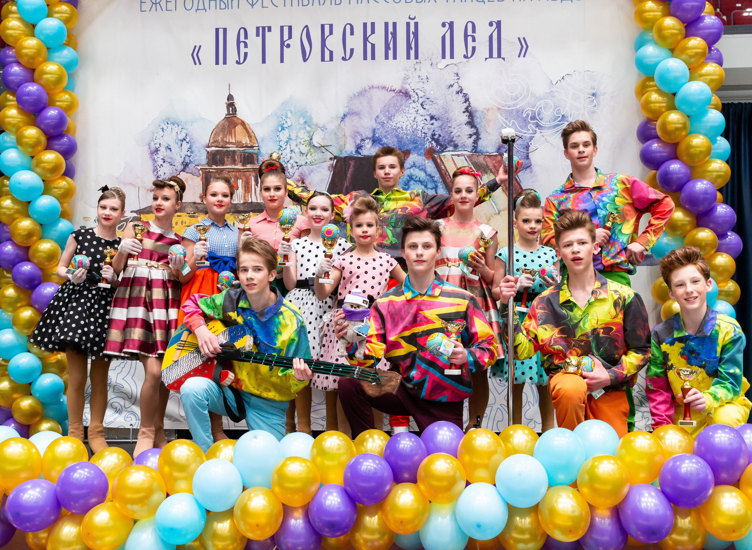 VII Ежегодный фестиваль массовых танцев на льду и фигурного катания «Петровский лёд» Санкт-Петербург 2024. Репортажный фотограф в Москве