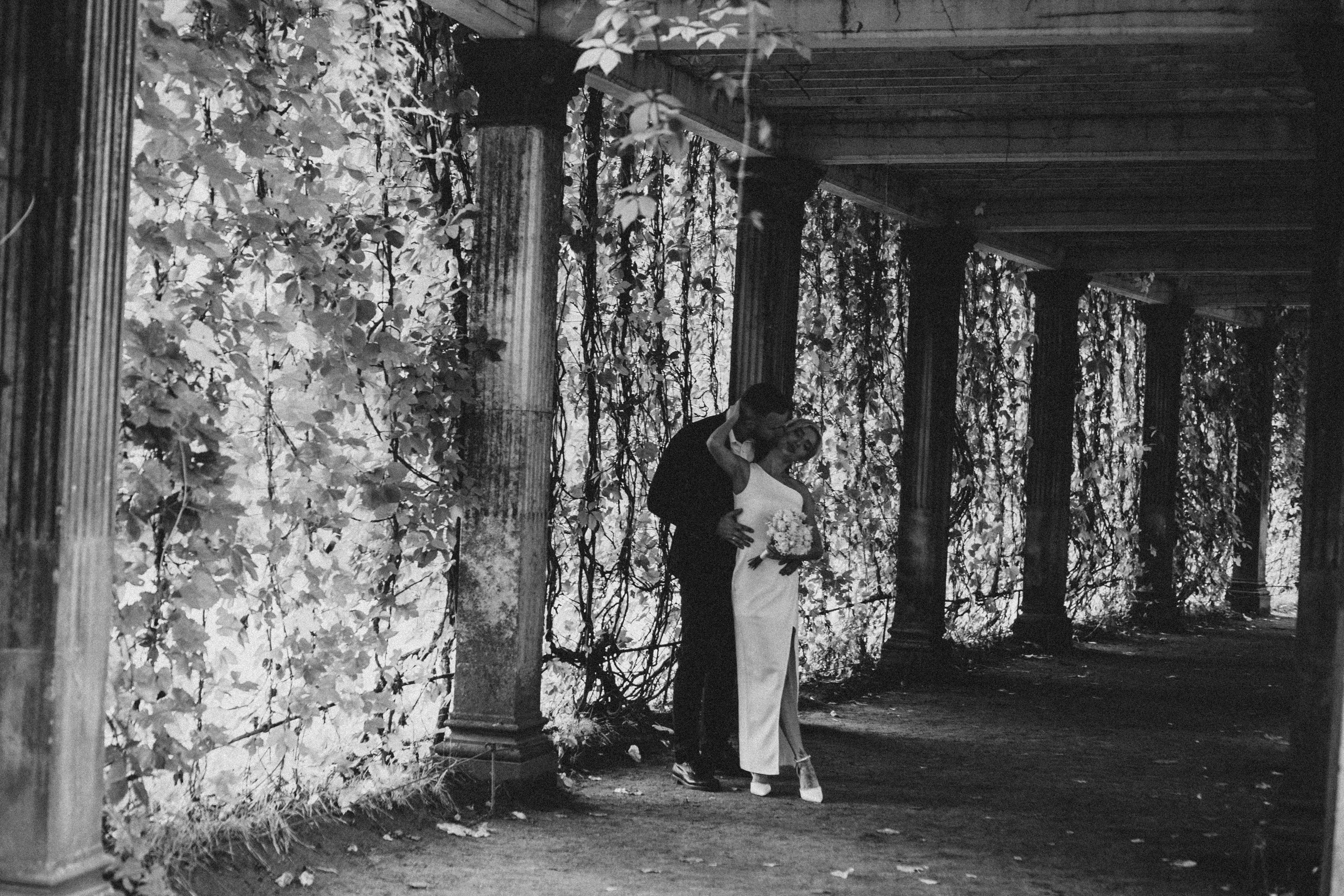 СВАДЕБНАЯ ИСТОРИЯ В ГОРОДЕ ПУШКИН ВОЗЛЕ ЕКАТЕРИНИНСКОГО ДВОРЦА И В ПАРКЕ. Профессиональный фотограф, Санкт-Петербург — Виктория Богомолова