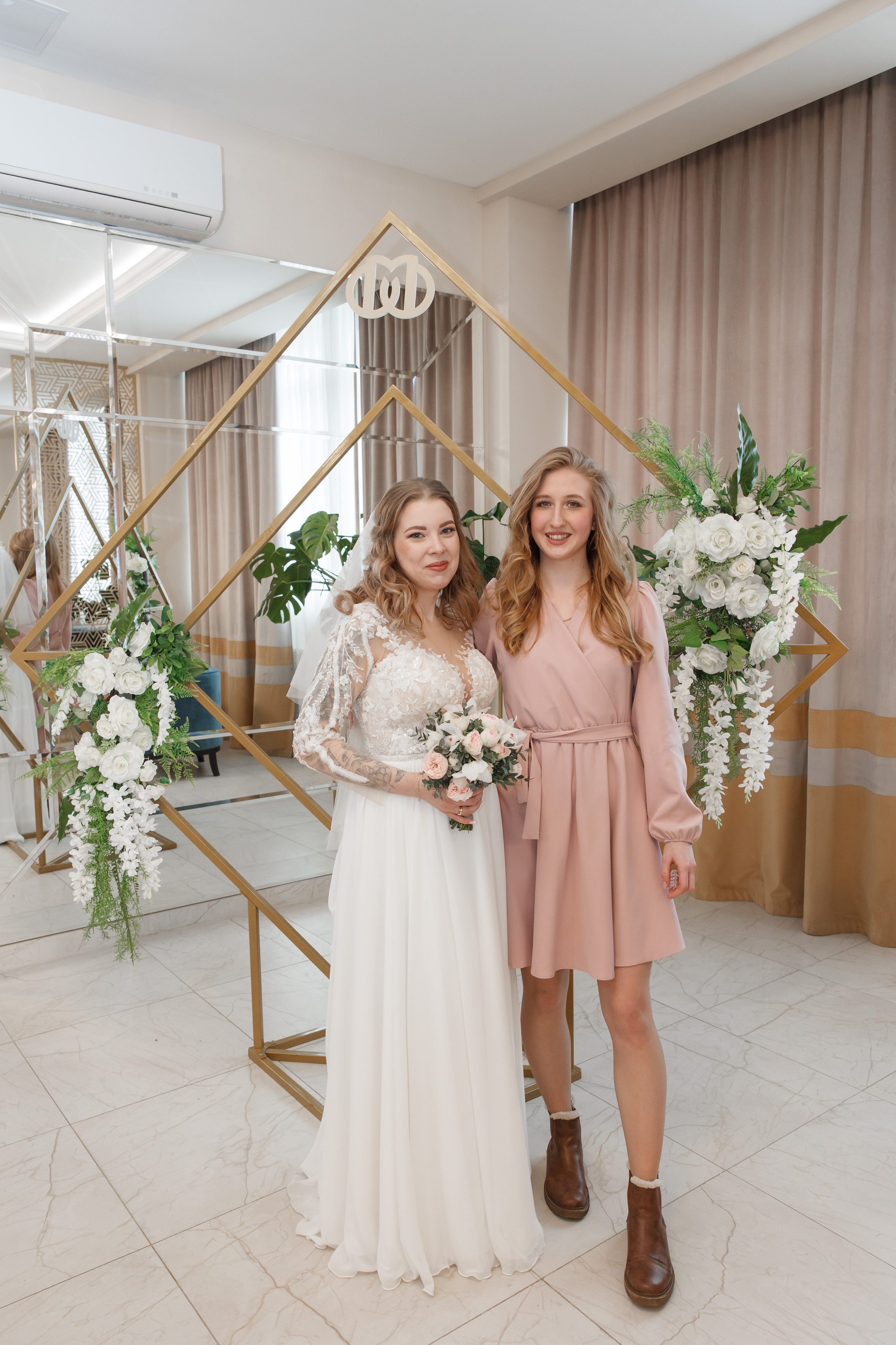 Варя и Денис, 4 ЗАГС + банкет. Свадебный и репортажный фотограф (Москва, Королев и другие)