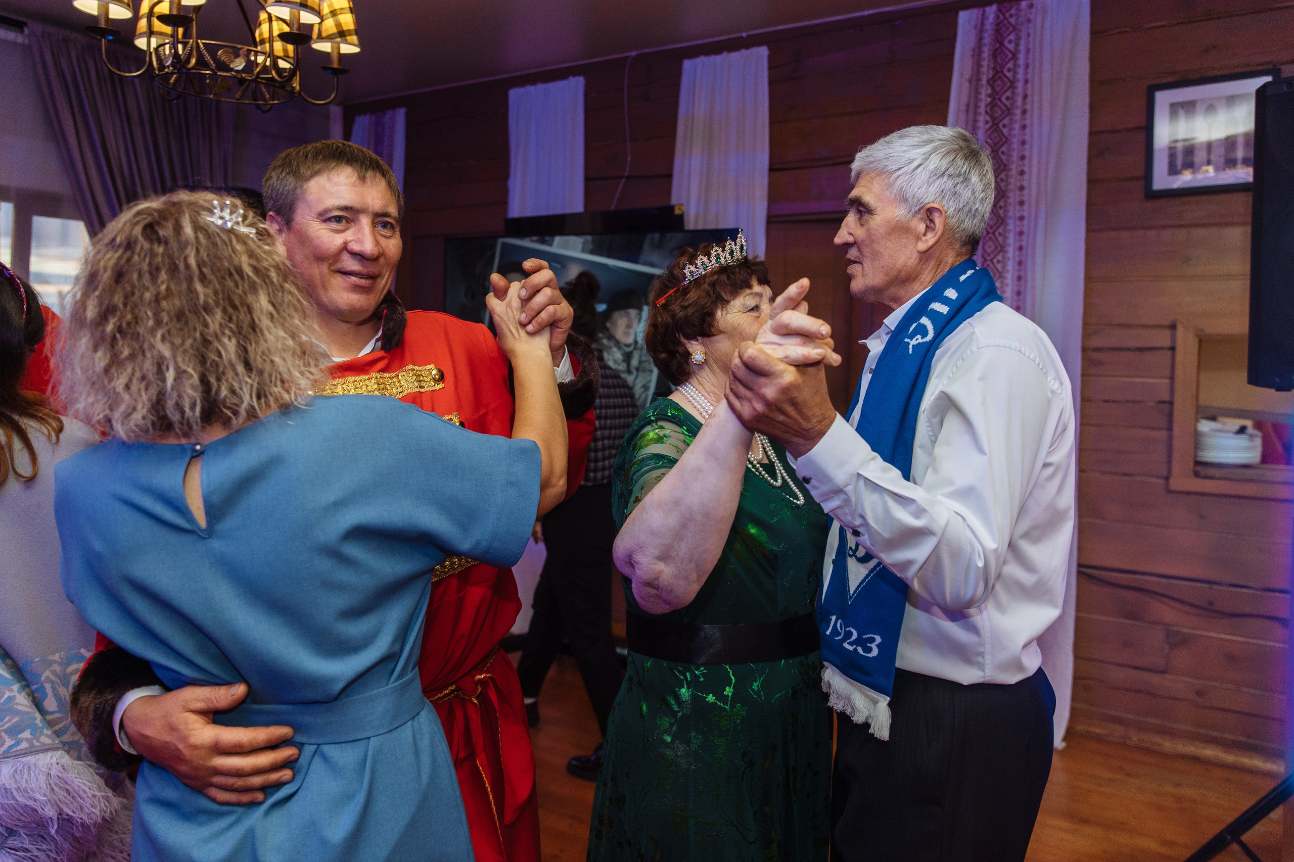 «Иван Васильевич меняет профессию» Юбилей. Свадебный и семейный фотограф в Улан-Удэ