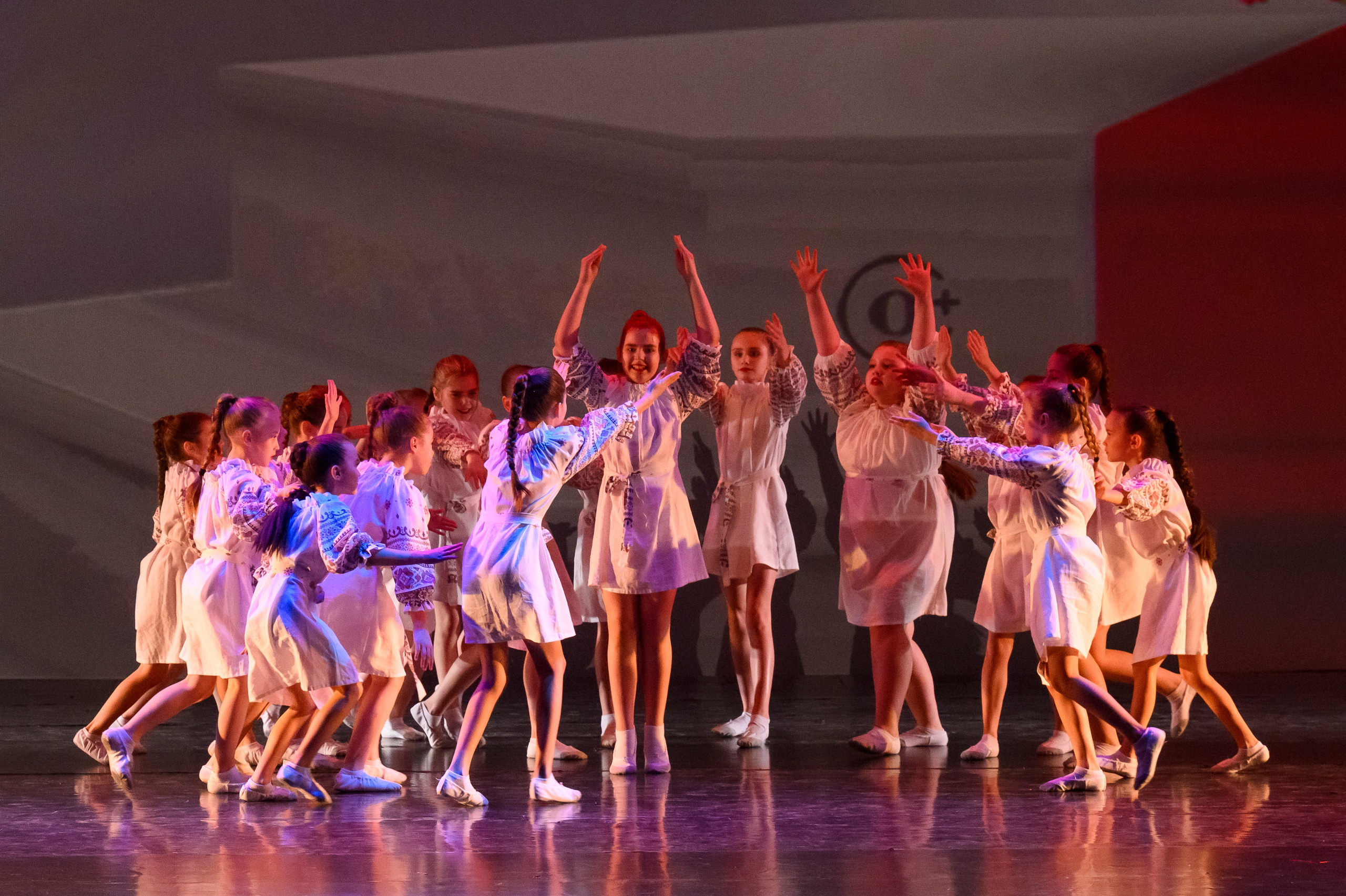 23 апреля, часть 2, БКЗ Октябрьский, г. Санкт-Петербург. Золотое яблочко