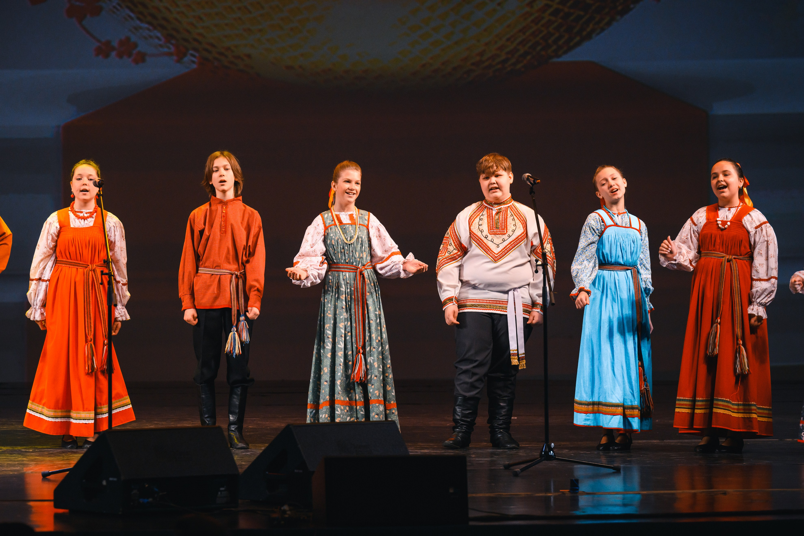 23 апреля, часть 1, БКЗ Октябрьский, г. Санкт-Петербург. Золотое яблочко