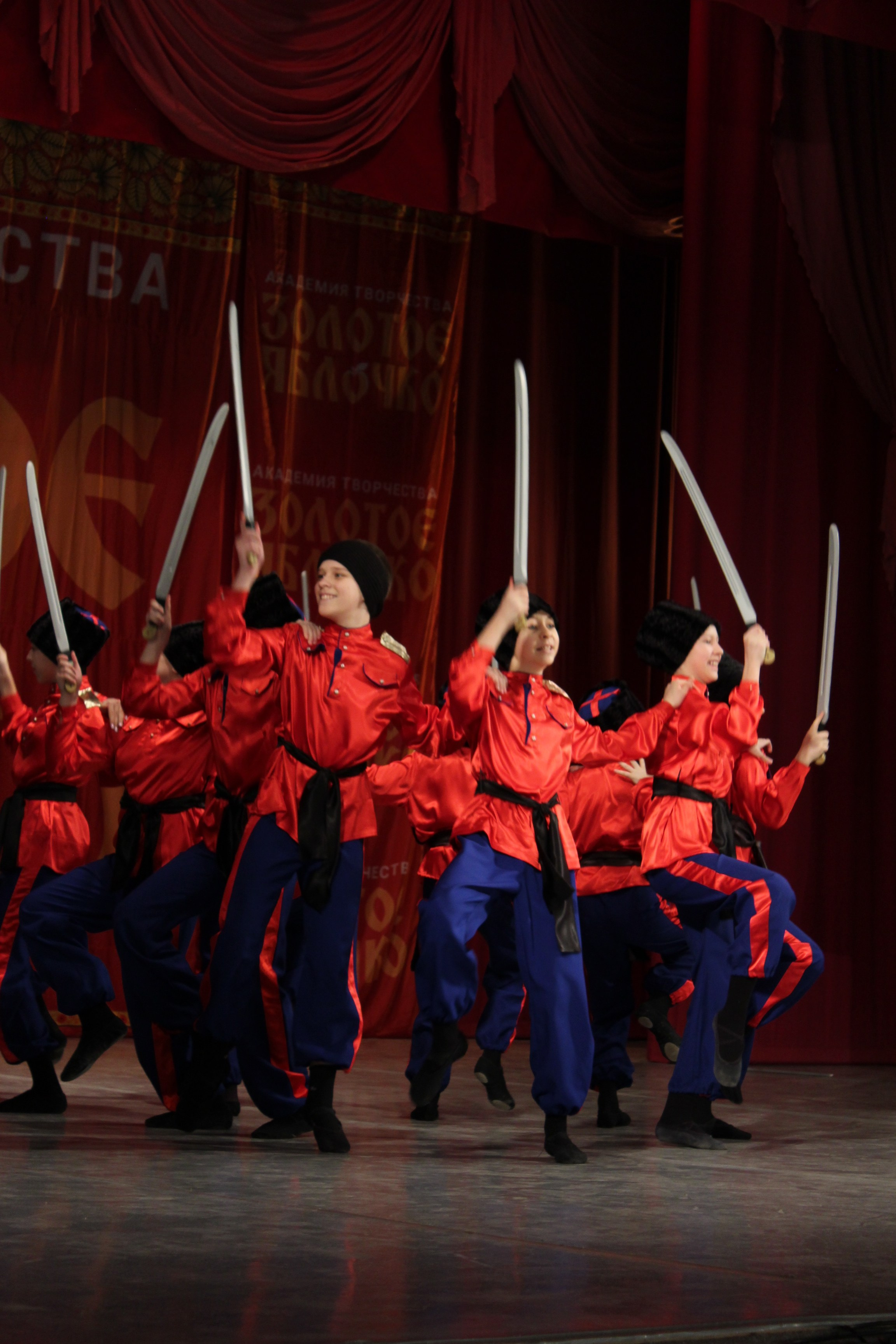 15 марта, г. Саратов. Золотое яблочко