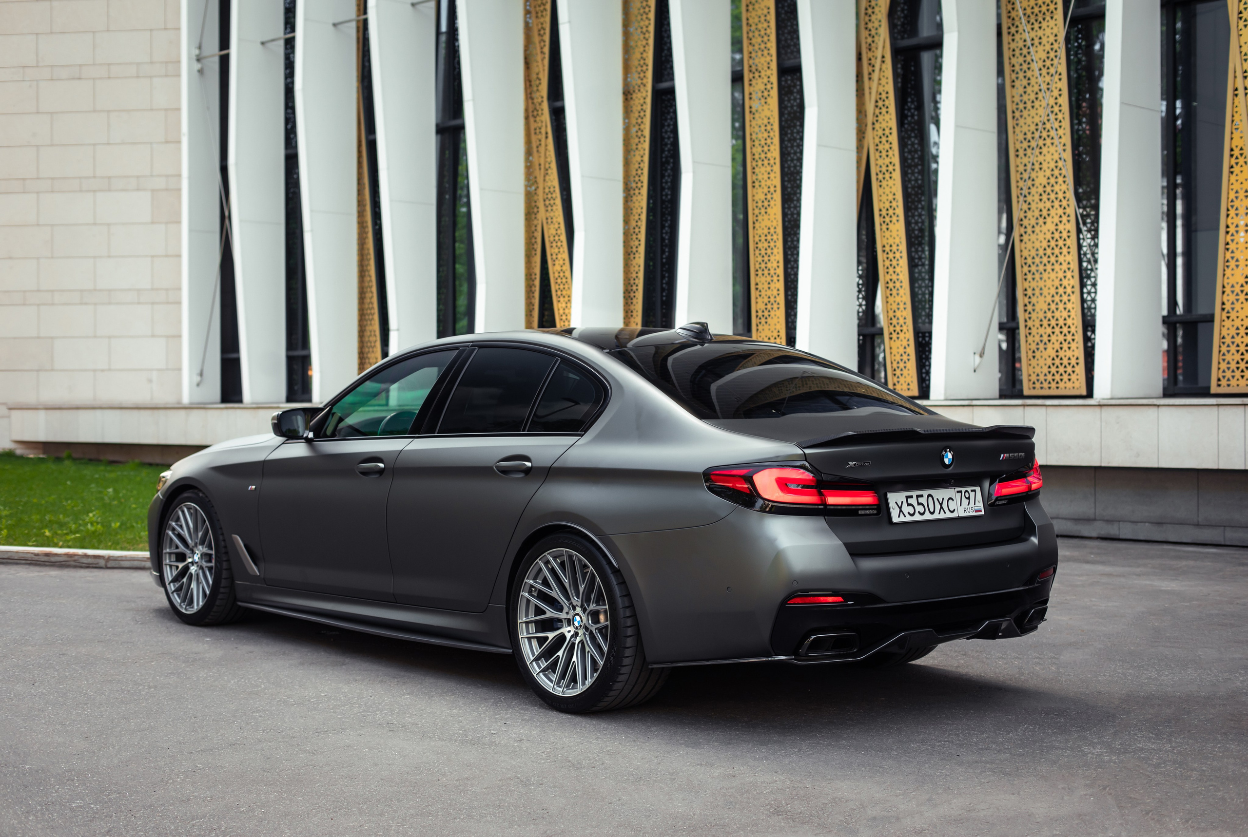 BMW 5. Автомобильный фотограф в Москве Андрей Емельянов