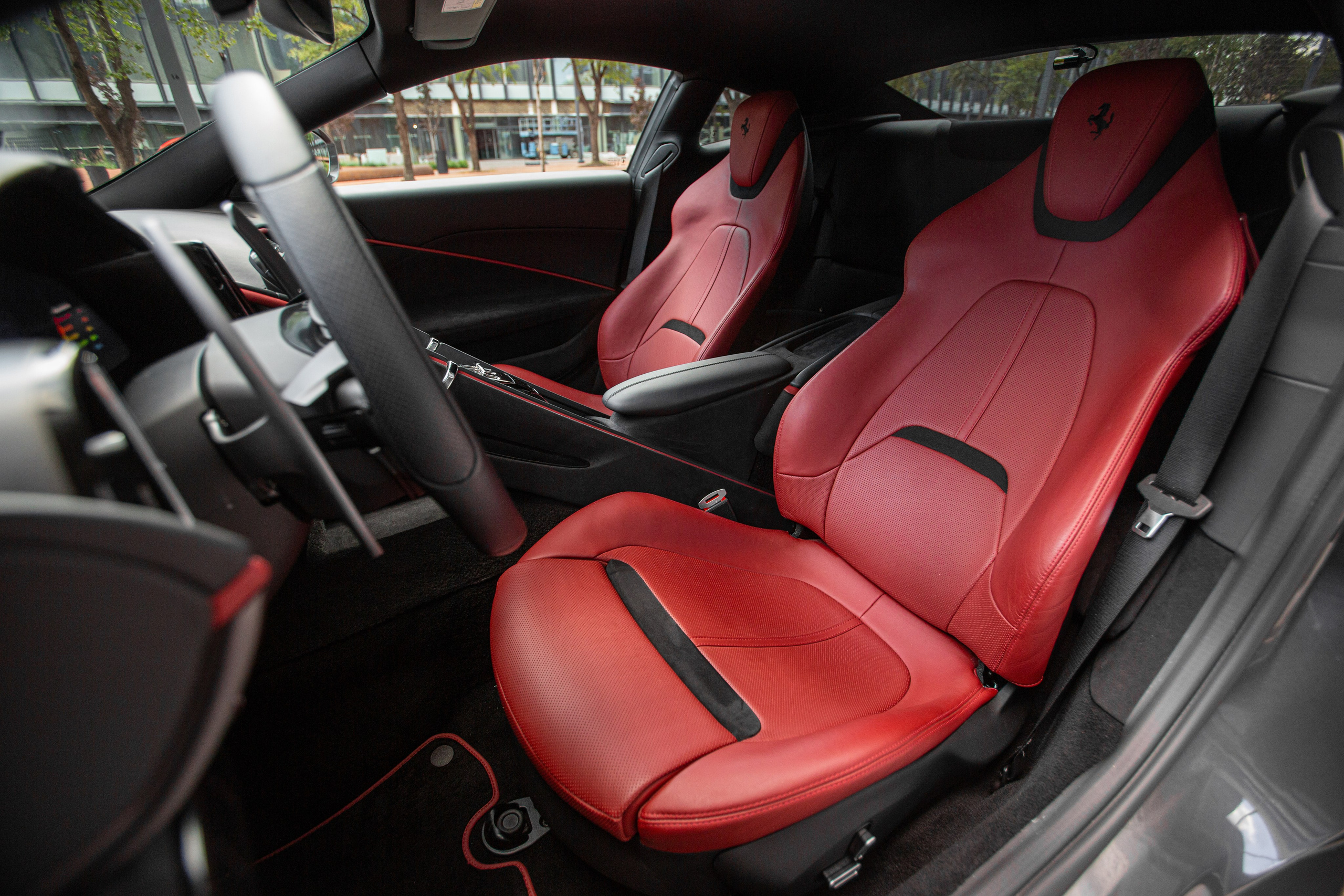 Ferrari Roma. Автомобильный фотограф в Москве Андрей Емельянов