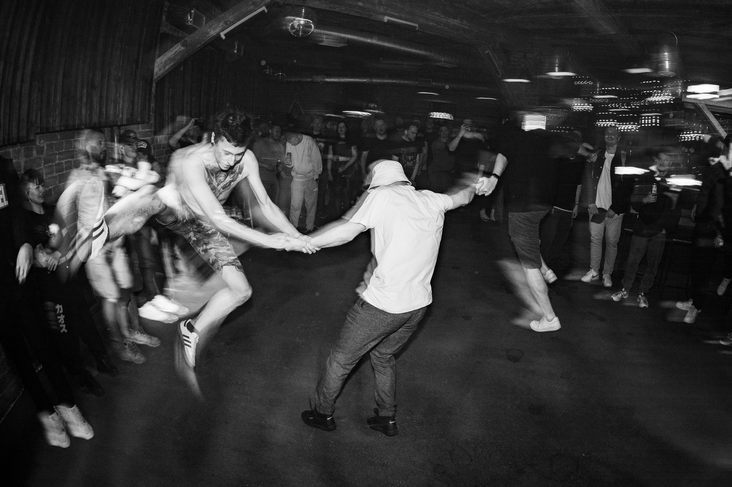 ОМУТ ГИГ|Zoccolo 2.0. Концертный и репортажный фотограф в Санкт-Петербурге Слава Пахомов