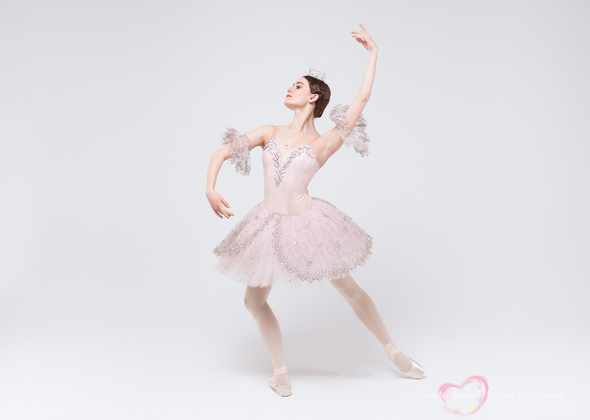 Ведущая балерина Классического национального балета Марина Окунева