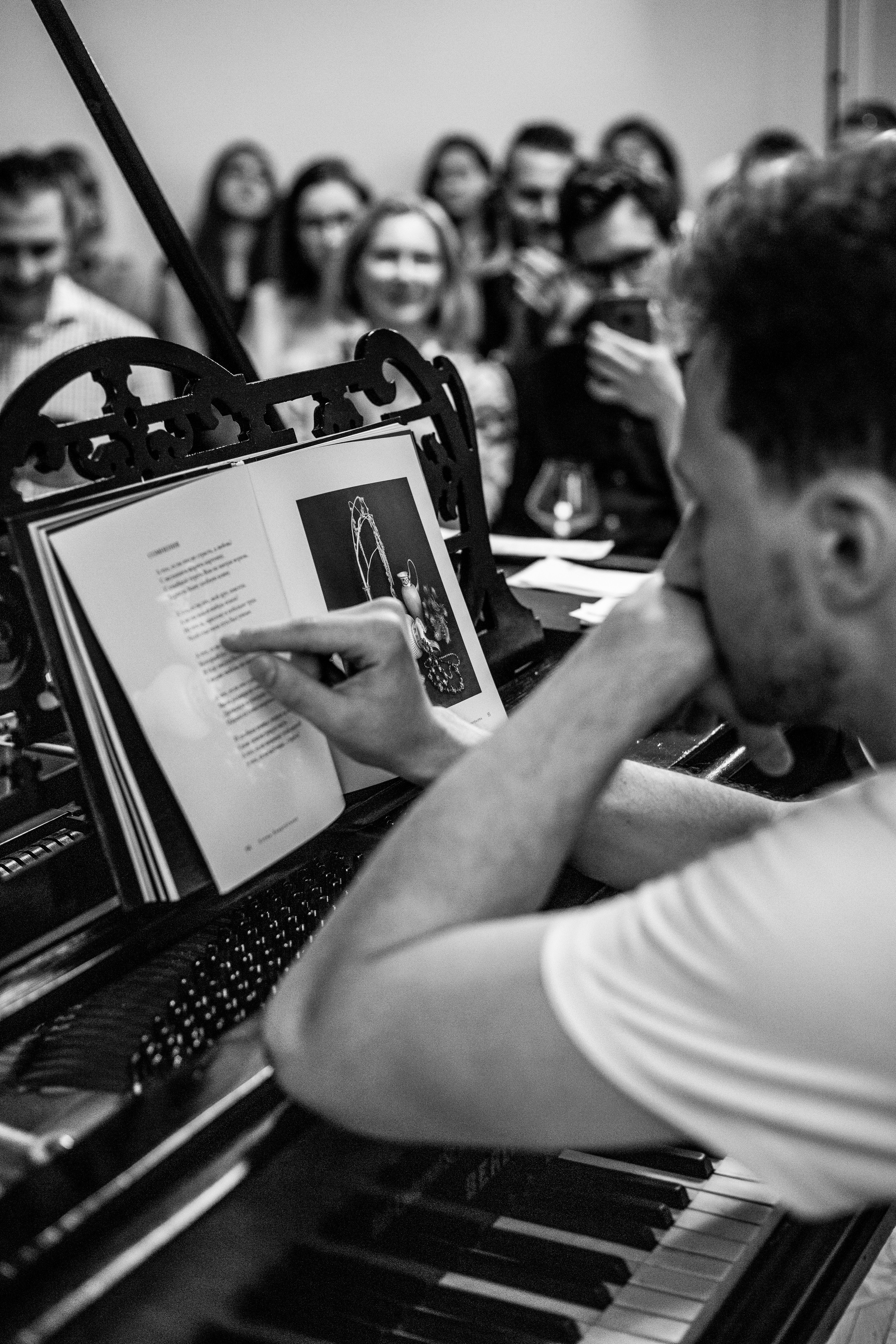 Музыкальный квартирник в отеле Рихтер. Свадебный фотограф в Москве Элина Ларченкова. Фото, которые цепляют