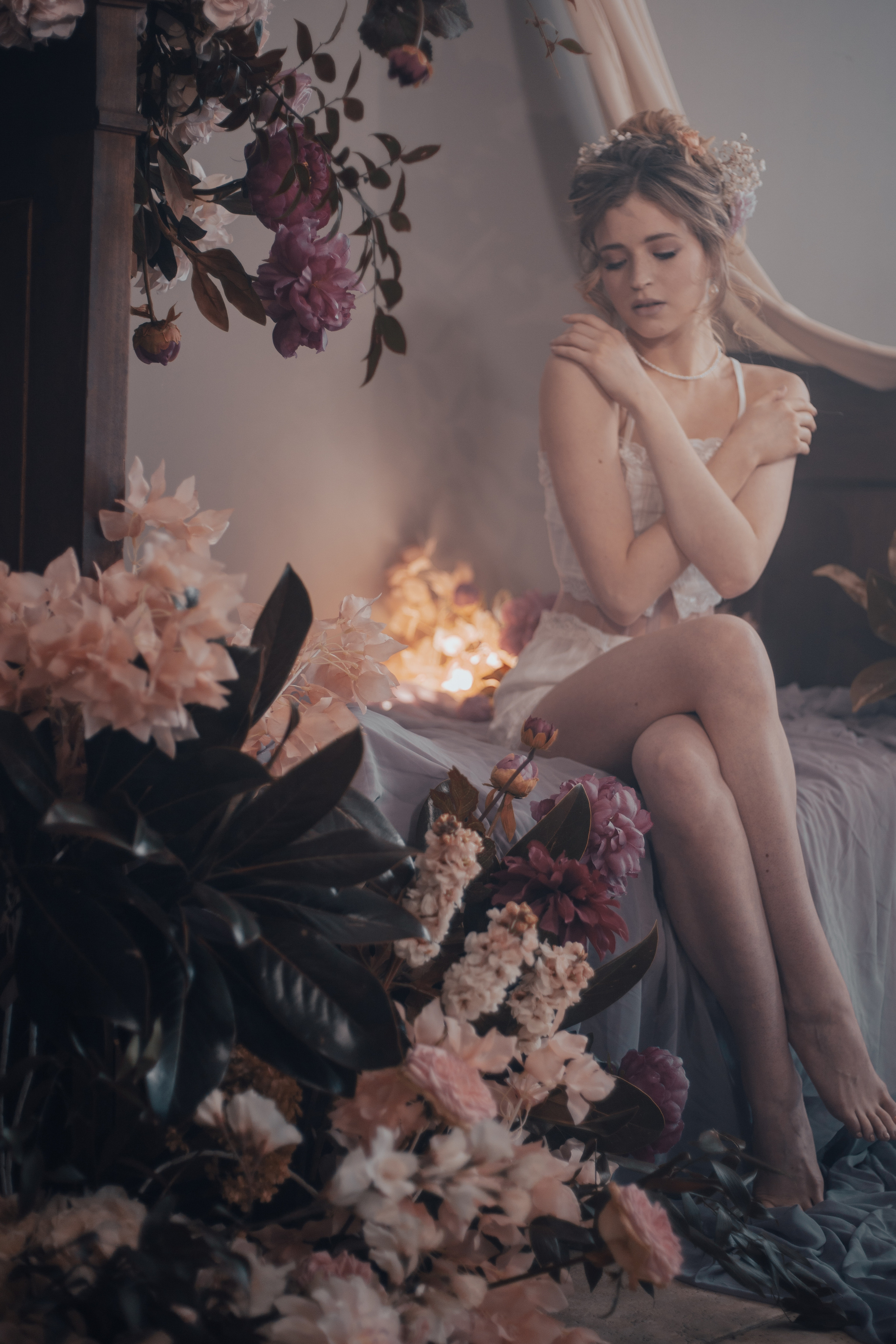 Фотосессия с живой флористикой в винтажном стиле в студии