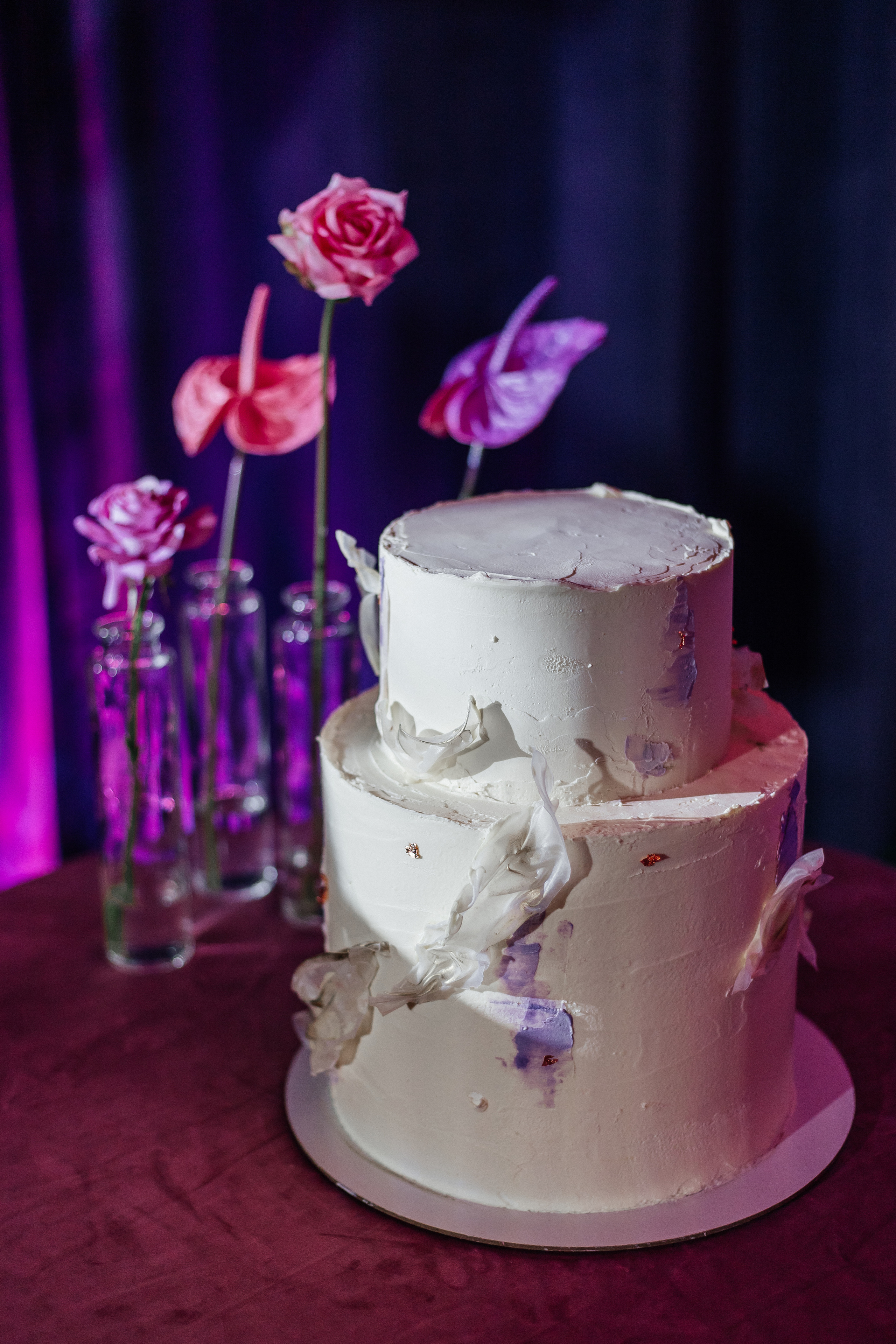 Белый свадебный торт